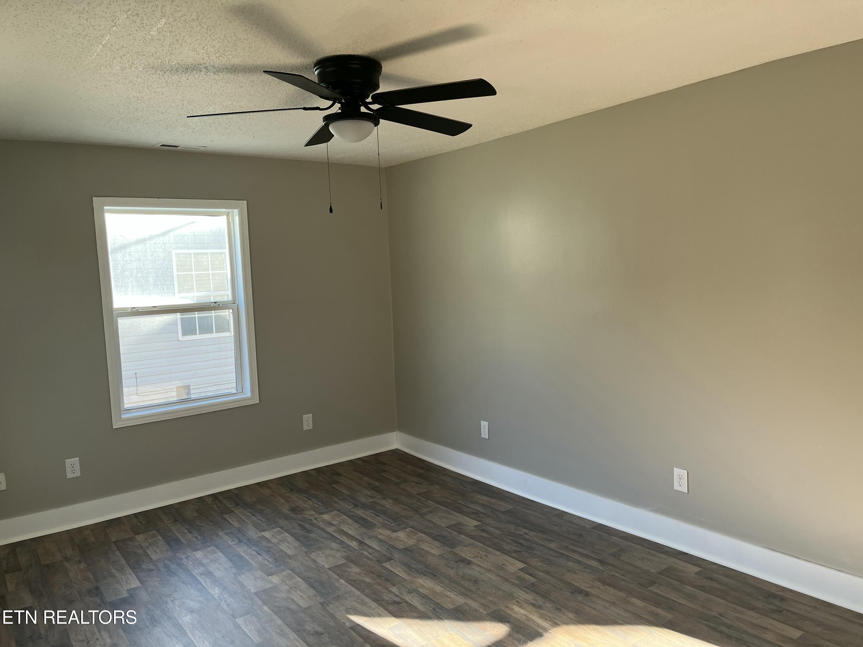 523 S Kingston Avenue S Rockwood TN 37854
