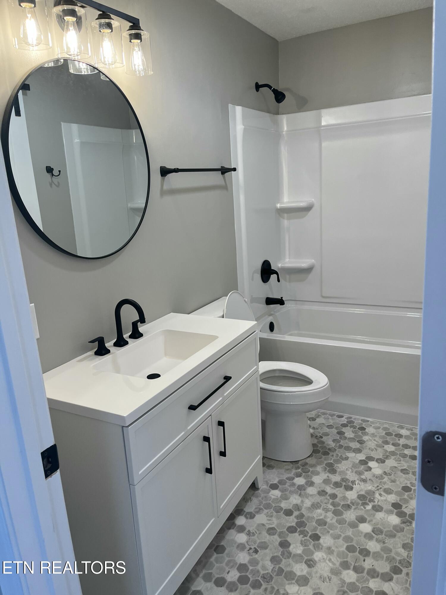 523 S Kingston Avenue S Rockwood TN 37854