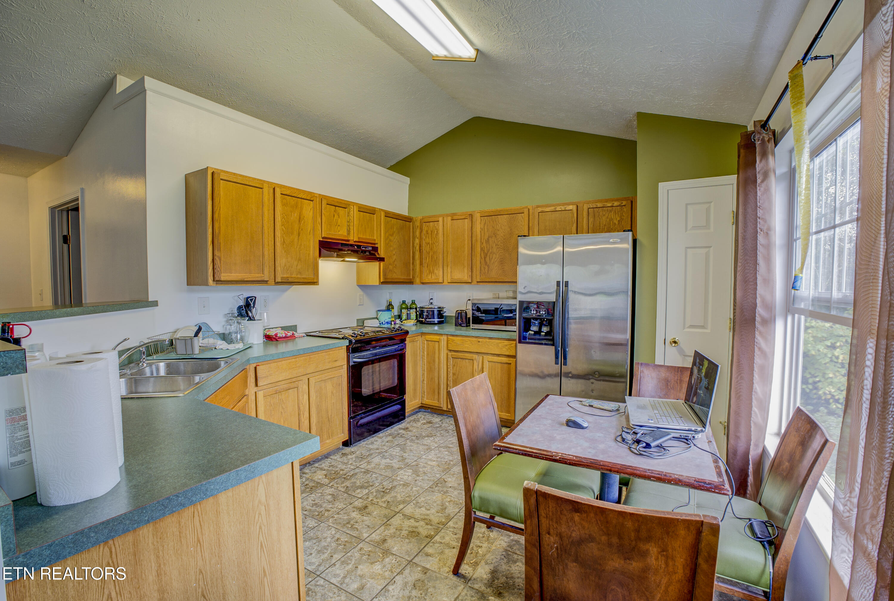 810 Harvest Meadows Drive Kodak TN 37764