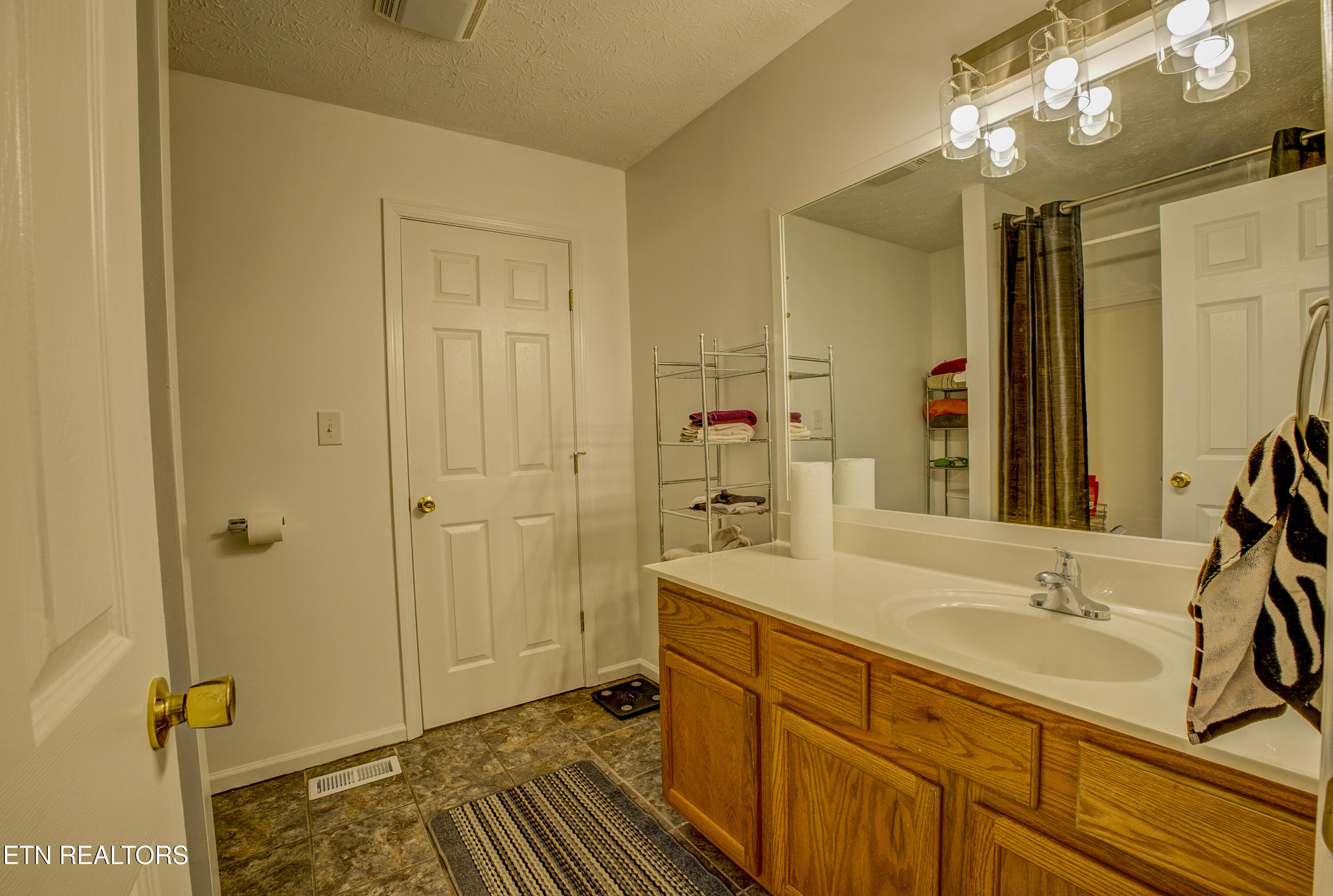 810 Harvest Meadows Drive Kodak TN 37764