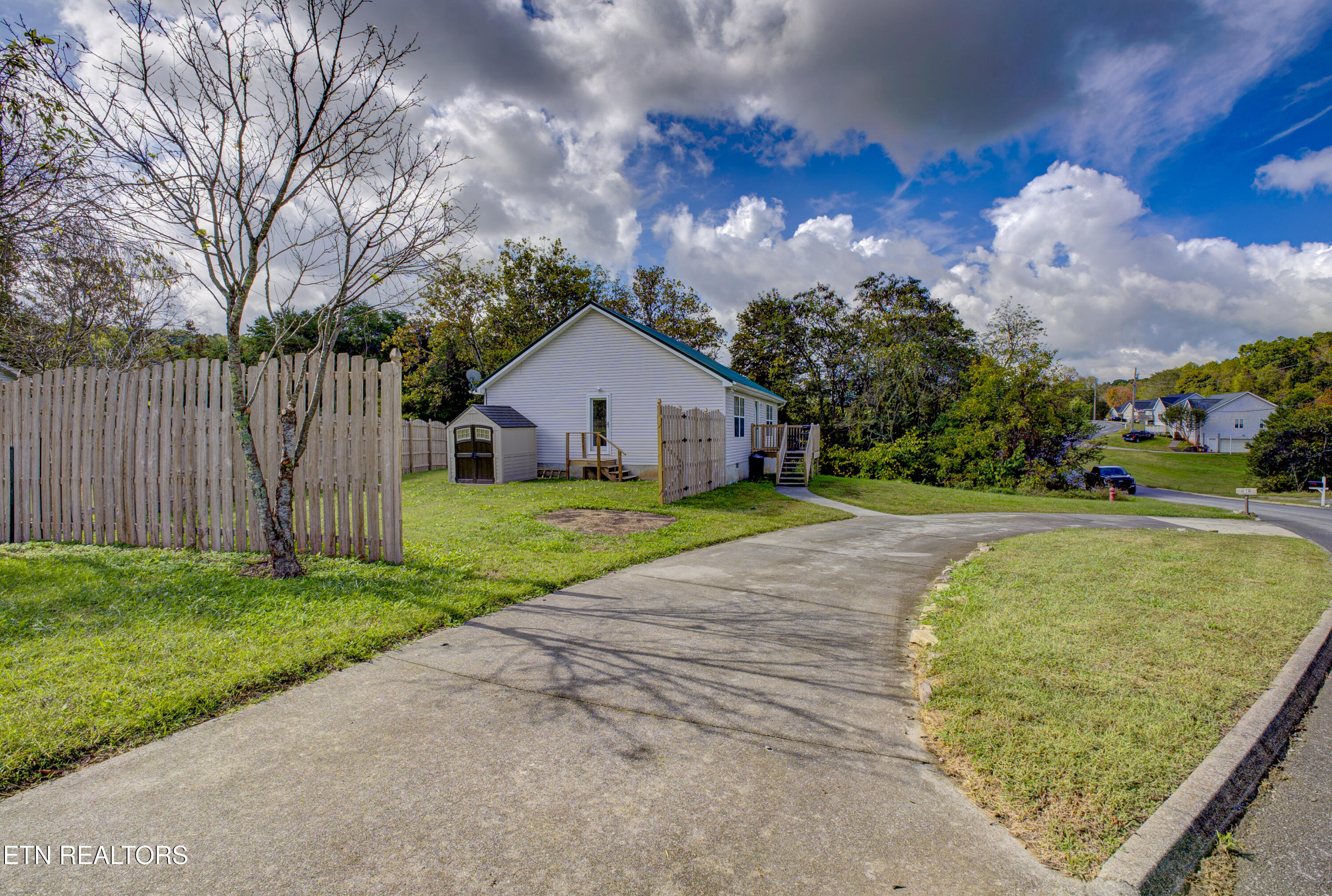 810 Harvest Meadows Drive Kodak TN 37764