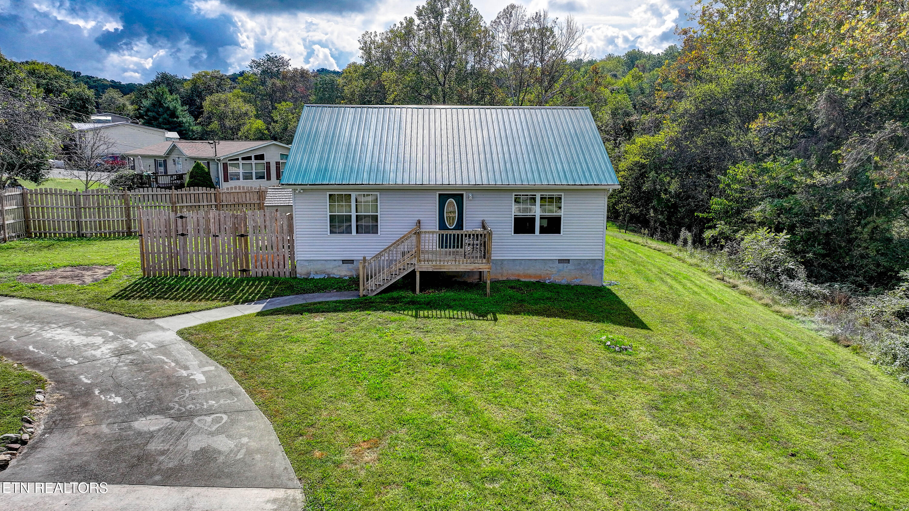 810 Harvest Meadows Drive Kodak TN 37764