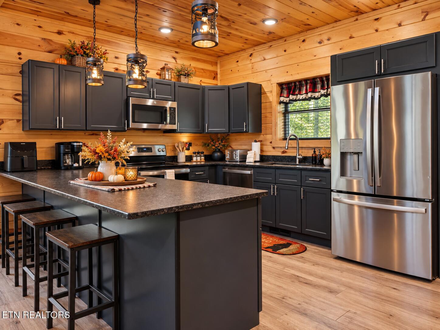 663 Lloyd Huskey Road Pigeon Forge TN 37863