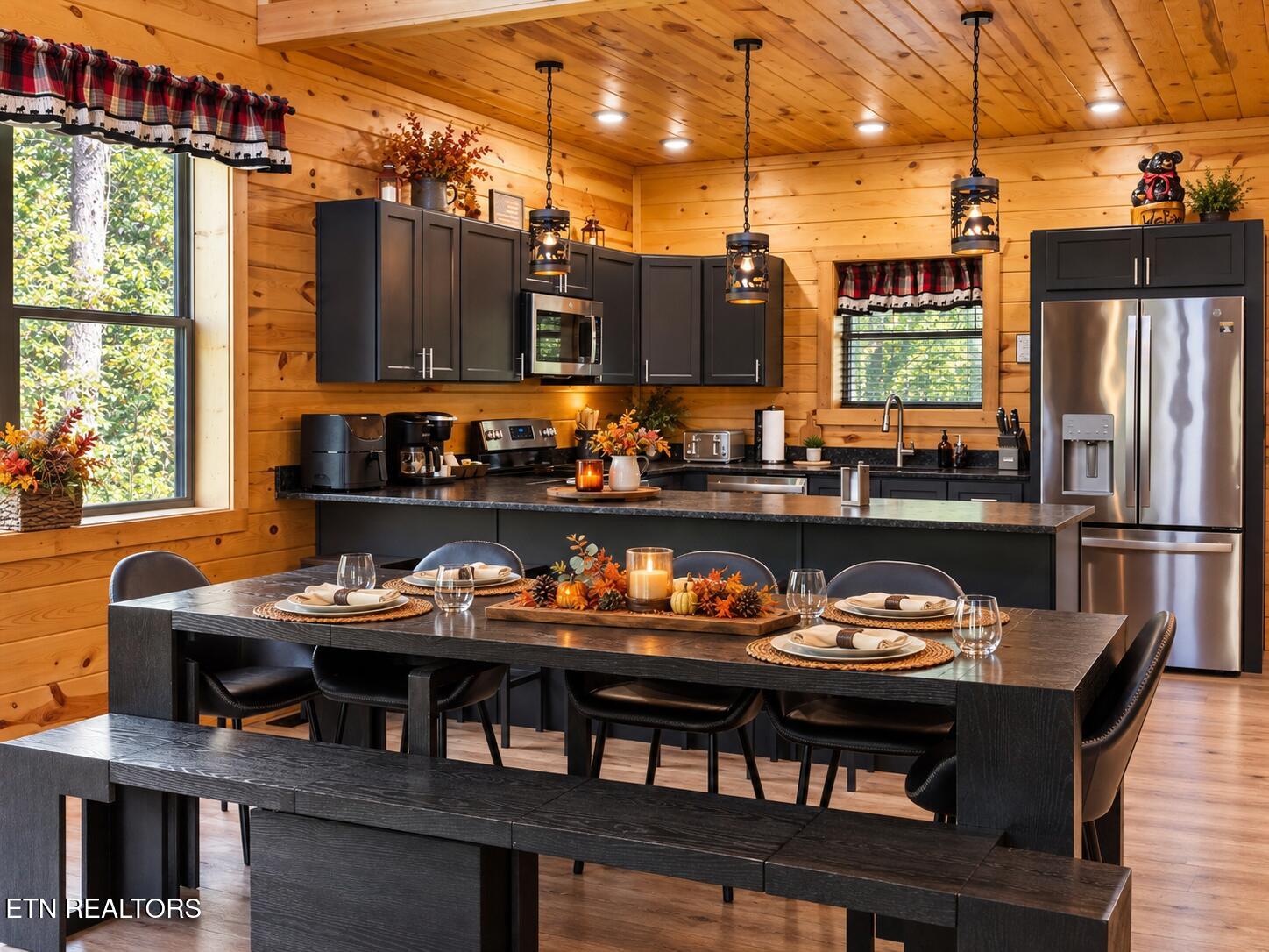 663 Lloyd Huskey Road Pigeon Forge TN 37863