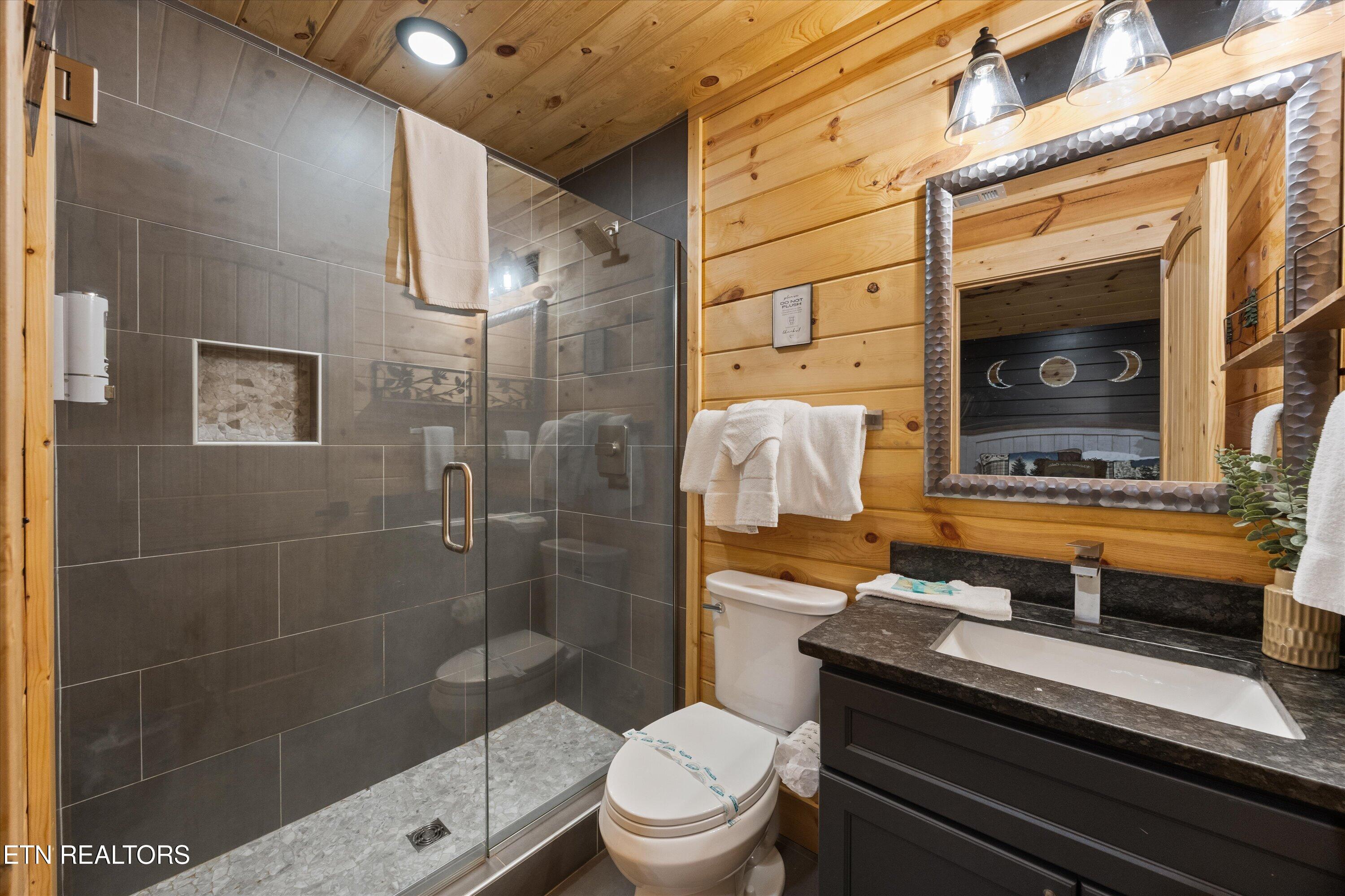 663 Lloyd Huskey Road Pigeon Forge TN 37863