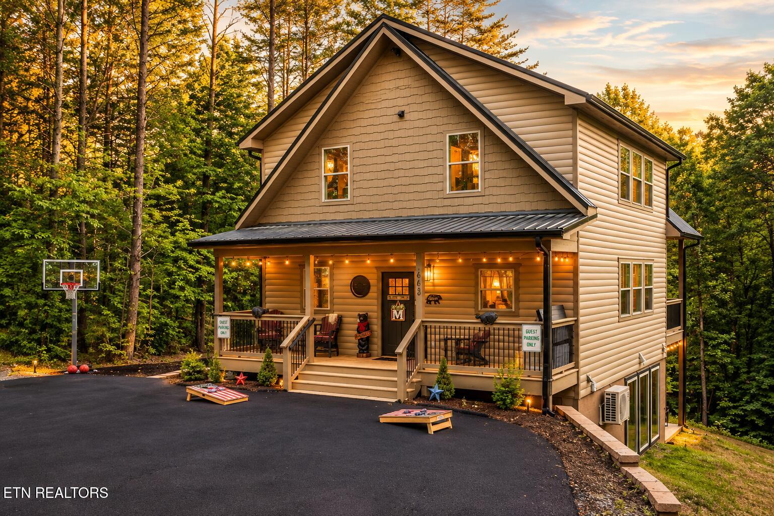 663 Lloyd Huskey Road Pigeon Forge TN 37863