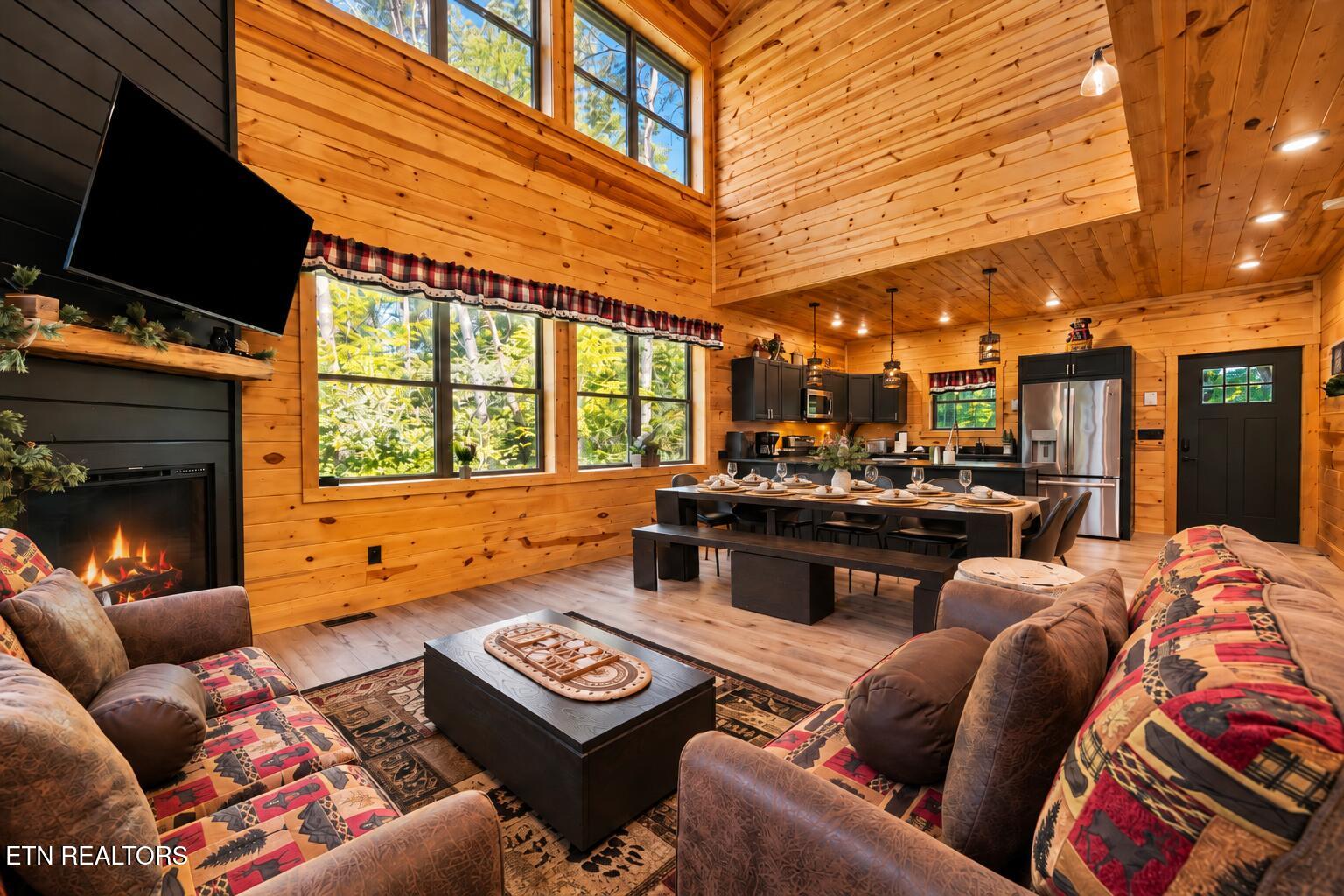 663 Lloyd Huskey Road Pigeon Forge TN 37863