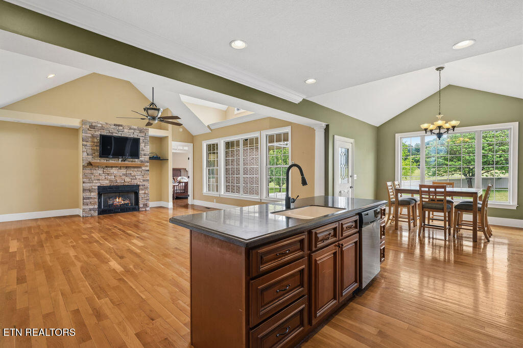 170 Short Bark Lane Madisonville TN 37354