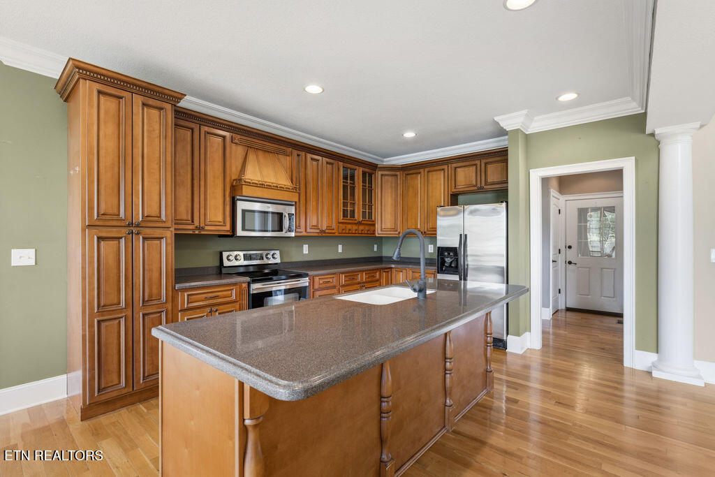 170 Short Bark Lane Madisonville TN 37354