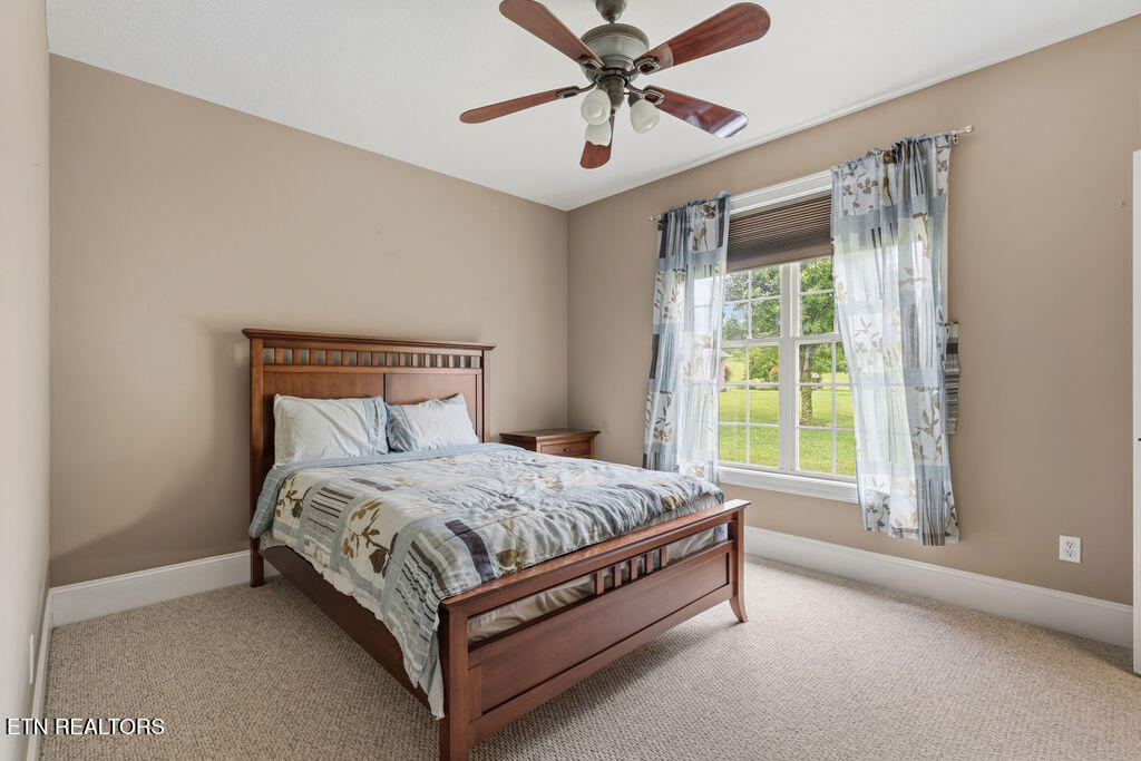 170 Short Bark Lane Madisonville TN 37354