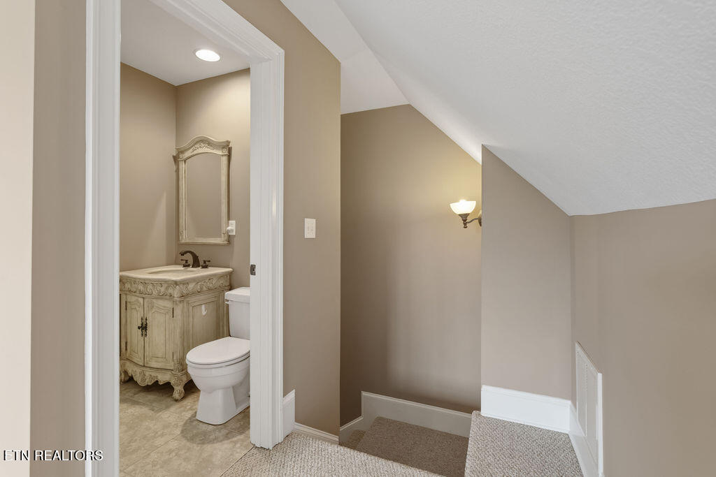 170 Short Bark Lane Madisonville TN 37354