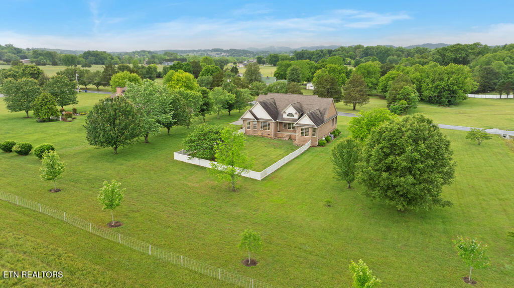 170 Short Bark Lane Madisonville TN 37354