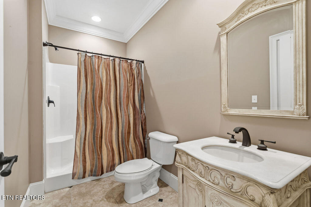 170 Short Bark Lane Madisonville TN 37354