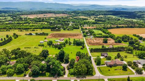 4702 Old Niles Ferry Road Maryville TN 37801