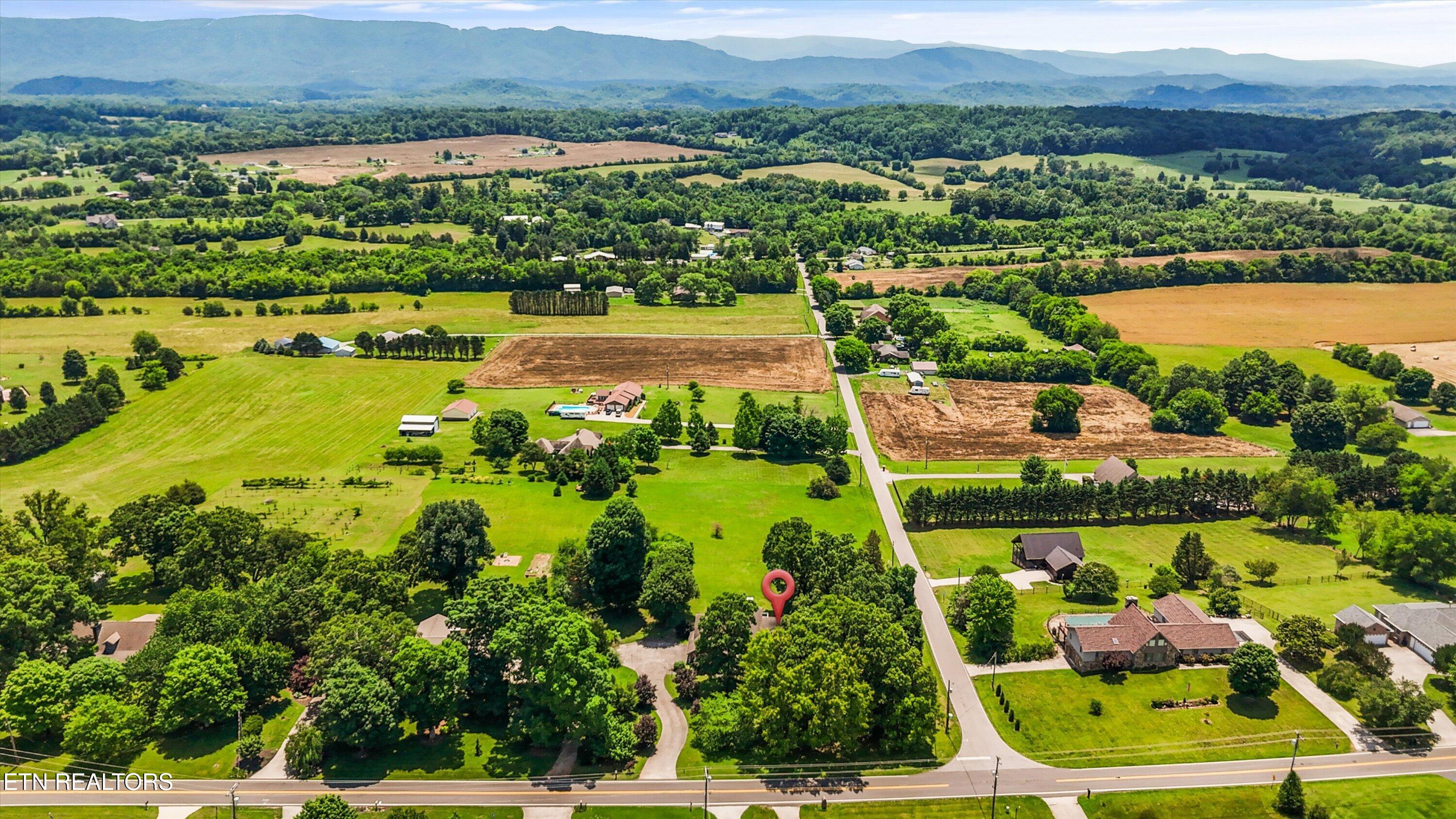 4702 Old Niles Ferry Road Maryville TN 37801