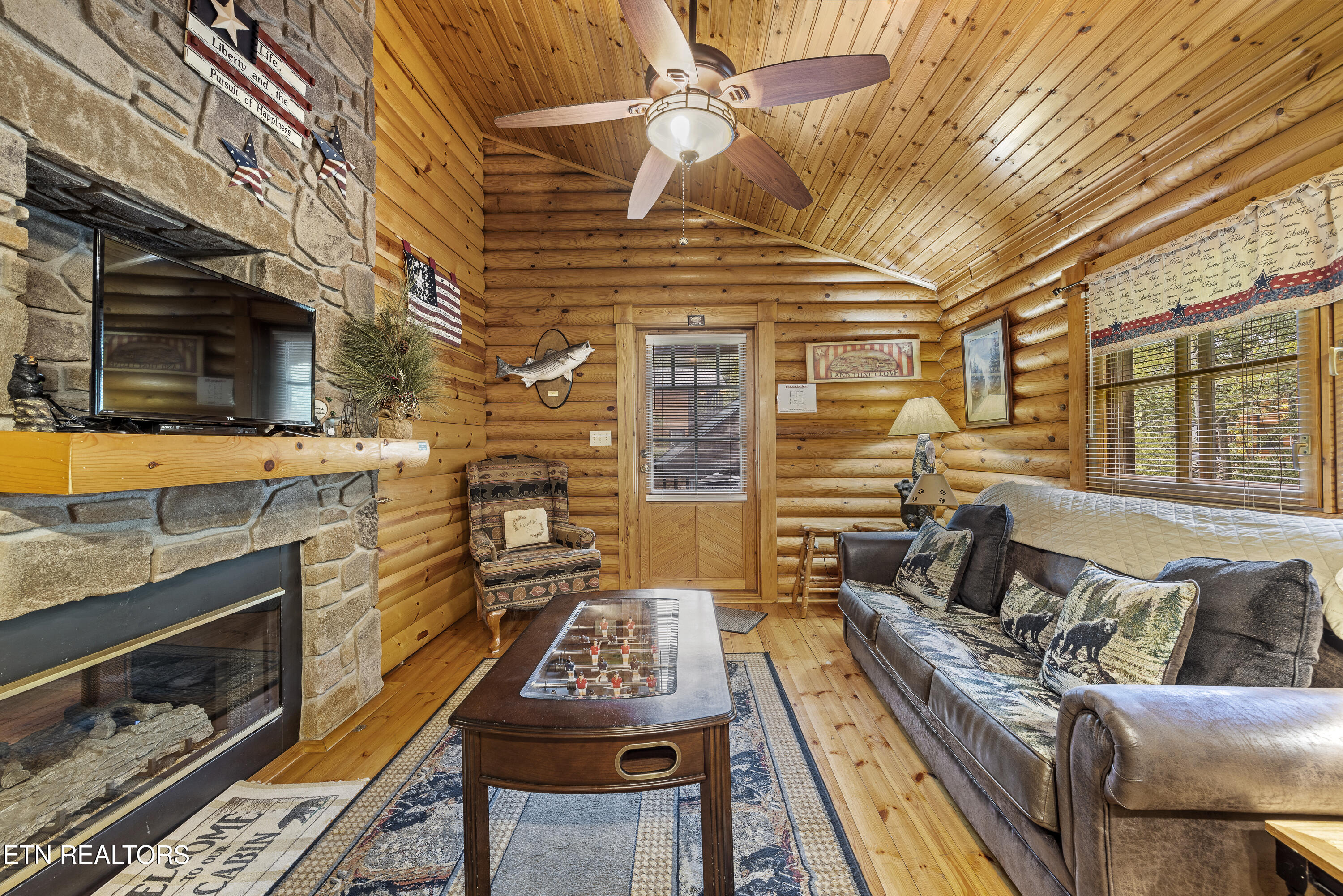 165 N Smoky Mountain Way Sevierville TN 37876