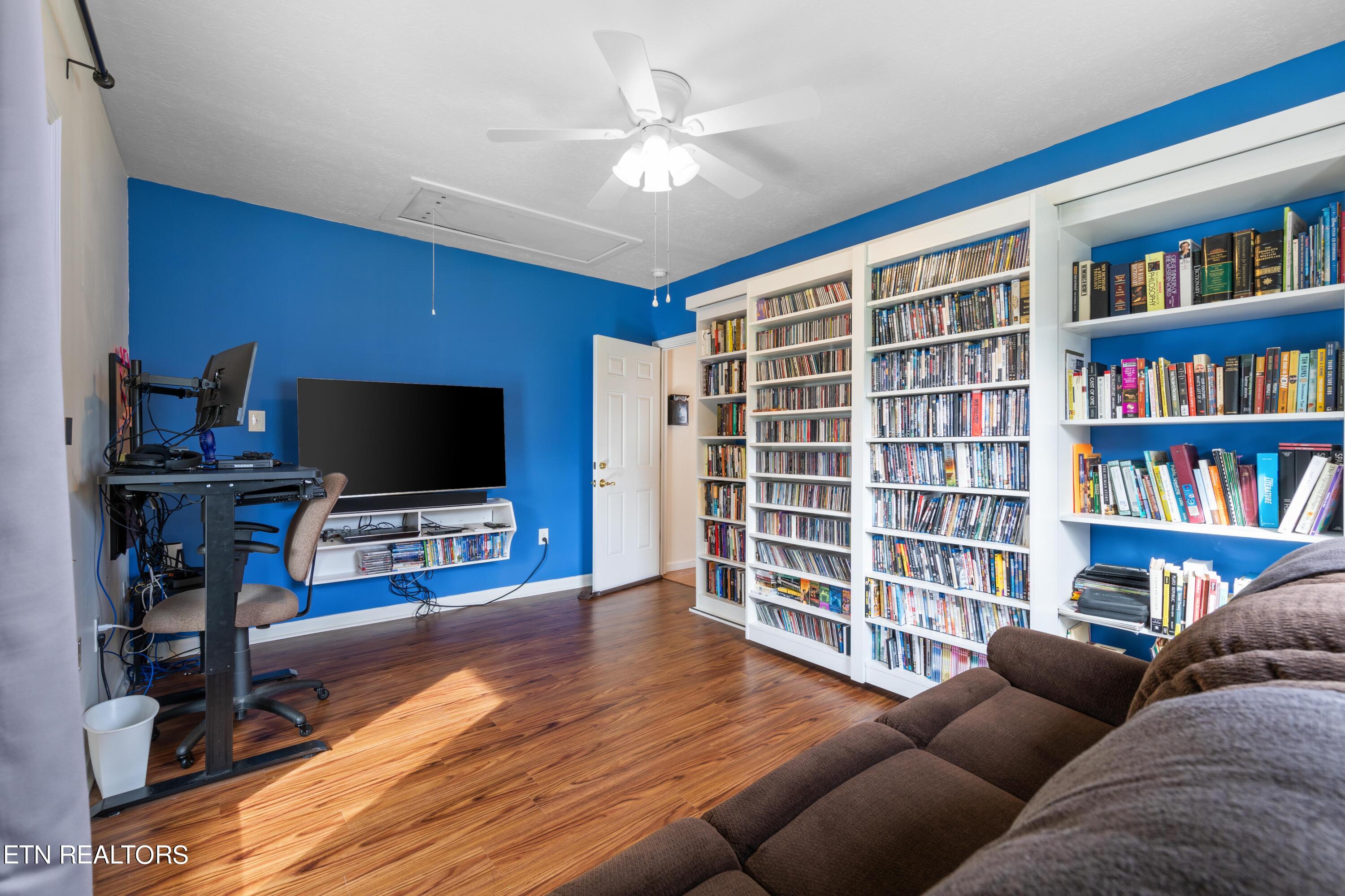 2220 Emoriland Boulevard Knoxville TN 37917