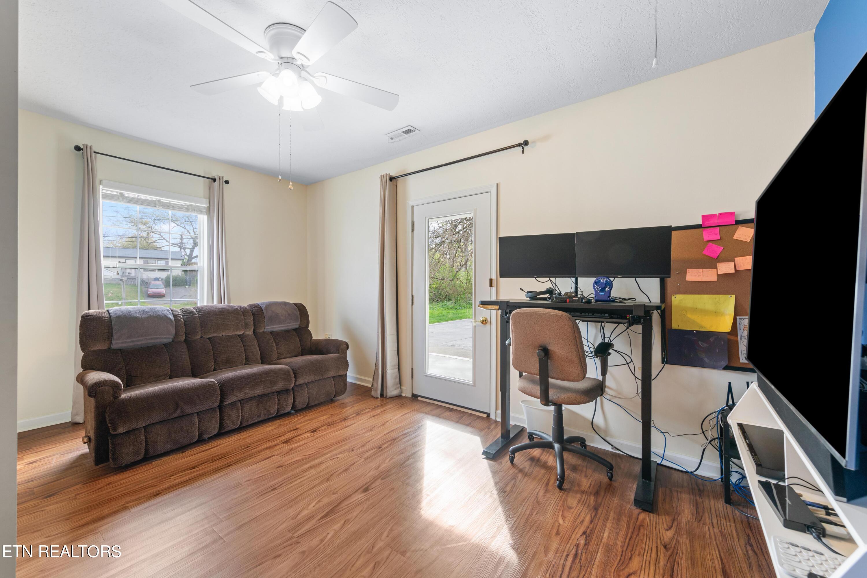 2220 Emoriland Boulevard Knoxville TN 37917