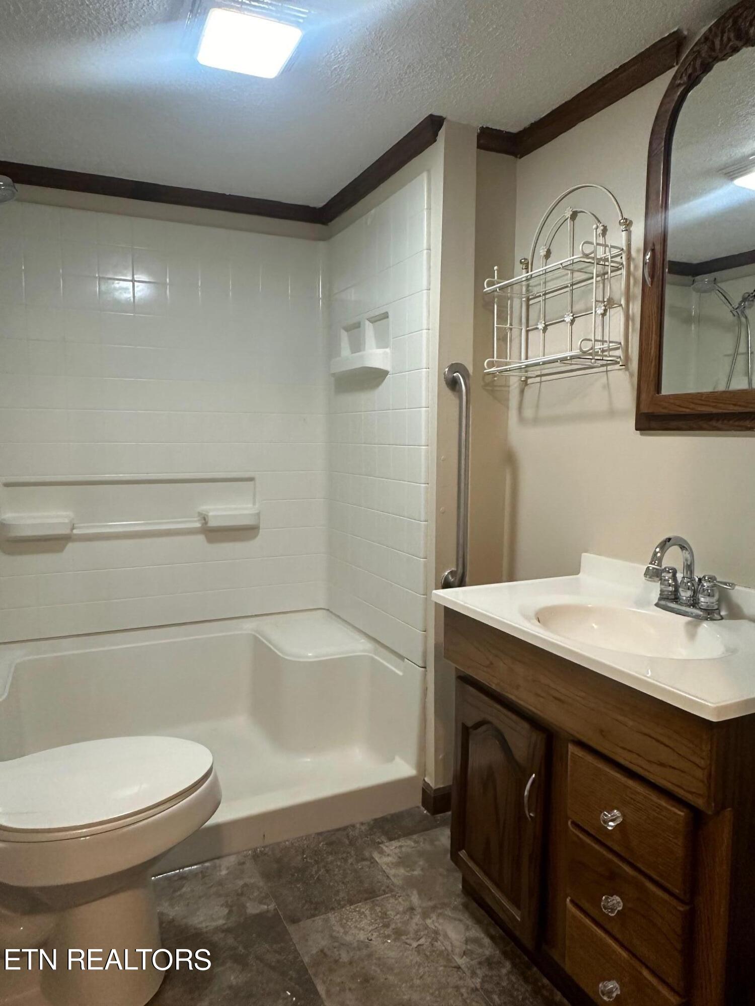 204 Queener Street Jacksboro TN 37757