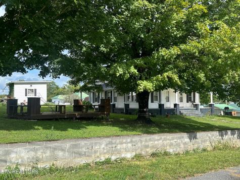 204 Queener Street Jacksboro TN 37757