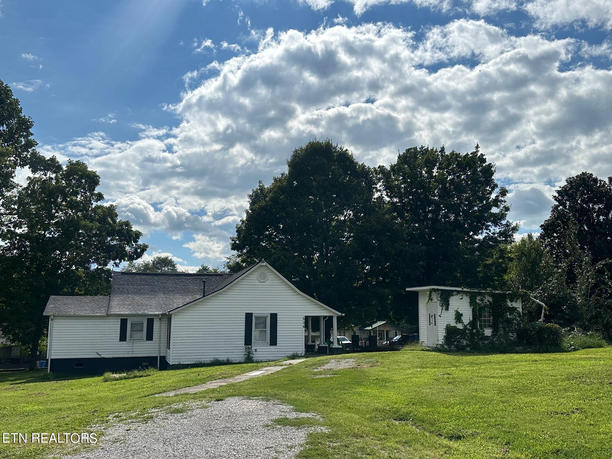 204 Queener Street Jacksboro TN 37757