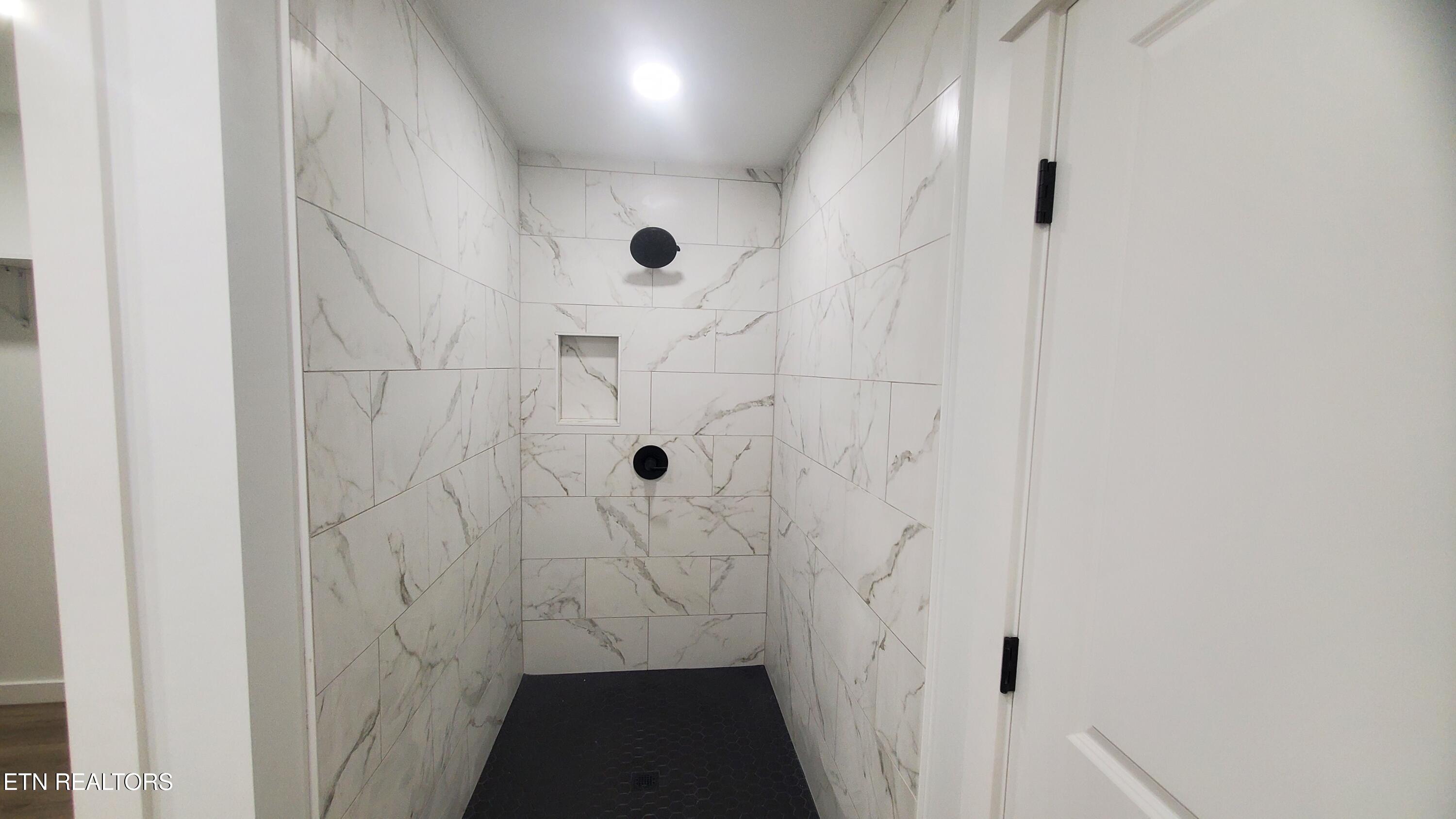 875 Elb Private Drive Huntsville TN 37756