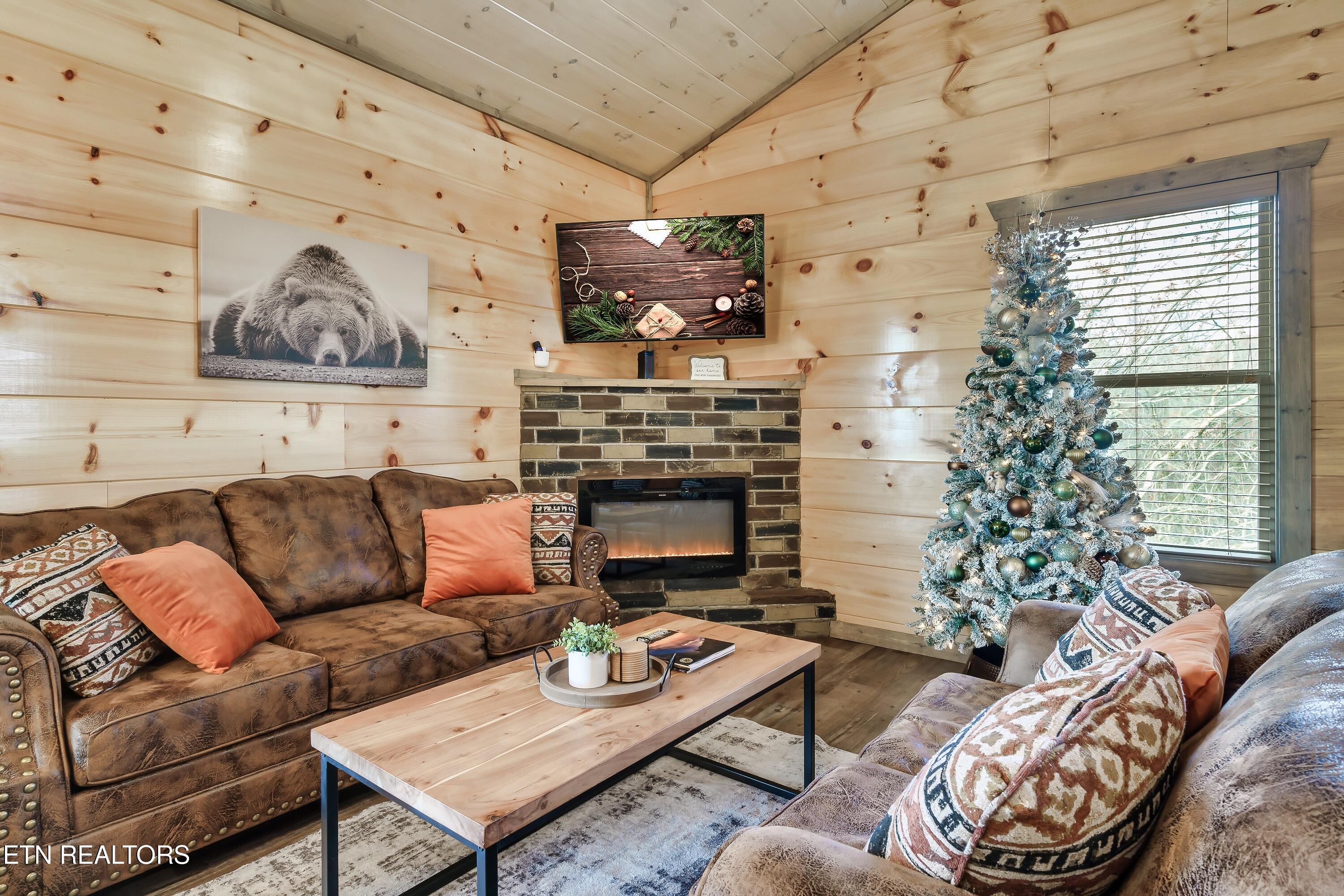 2035 Eagle Feather Drive Sevierville TN 37876