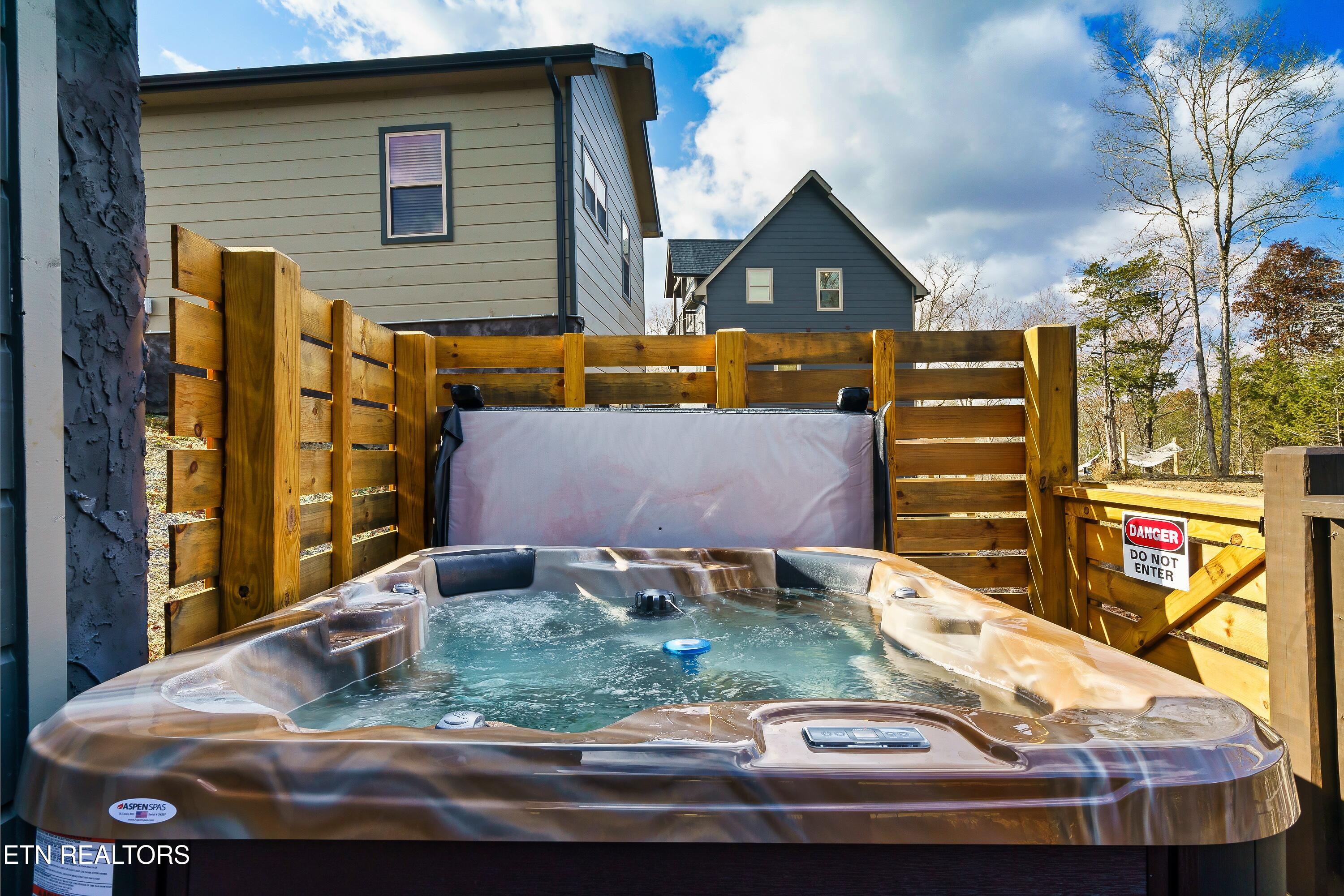 2035 Eagle Feather Drive Sevierville TN 37876