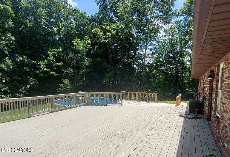 1097 Cooper Lake Road Oneida TN 37841