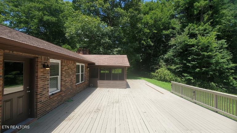 1097 Cooper Lake Road Oneida TN 37841