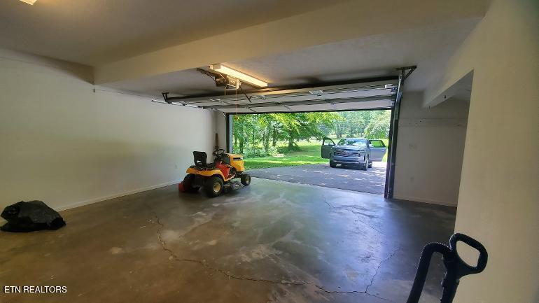 1097 Cooper Lake Road Oneida TN 37841