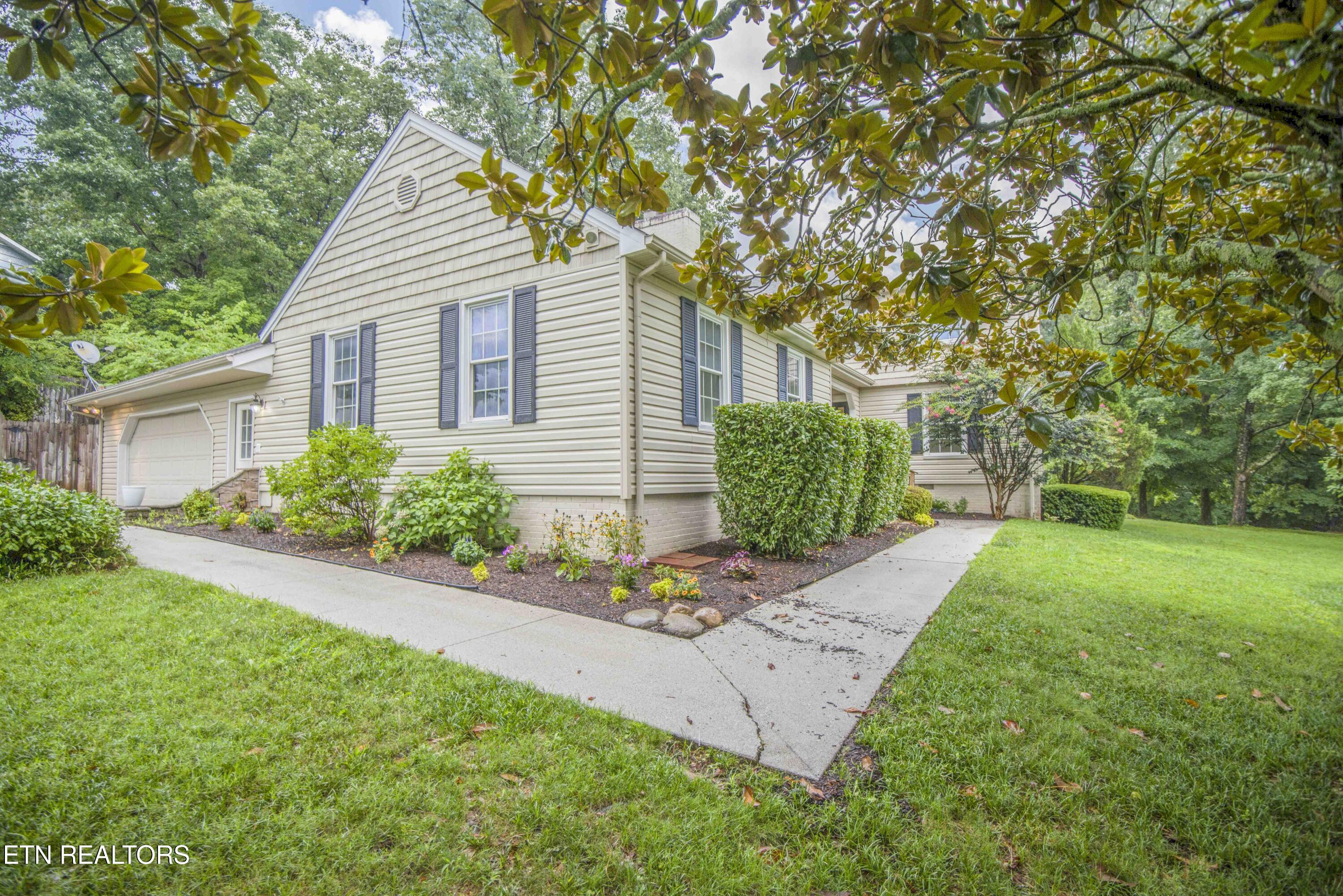 11144 Pleasant Forest Drive Knoxville TN 37934