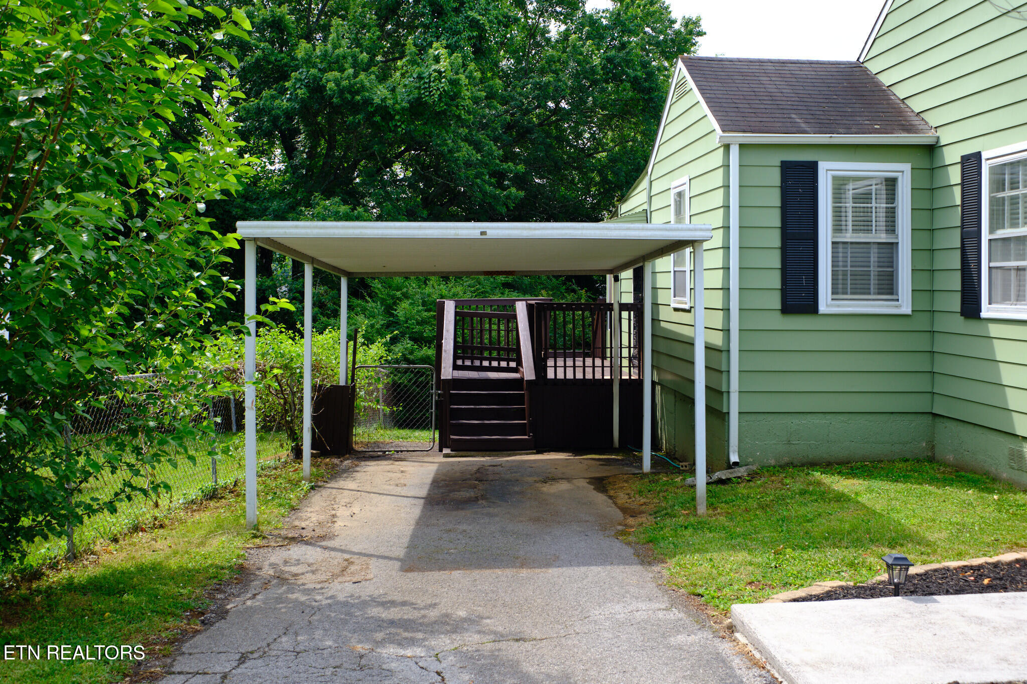 904 Henrietta Drive Knoxville TN 37912