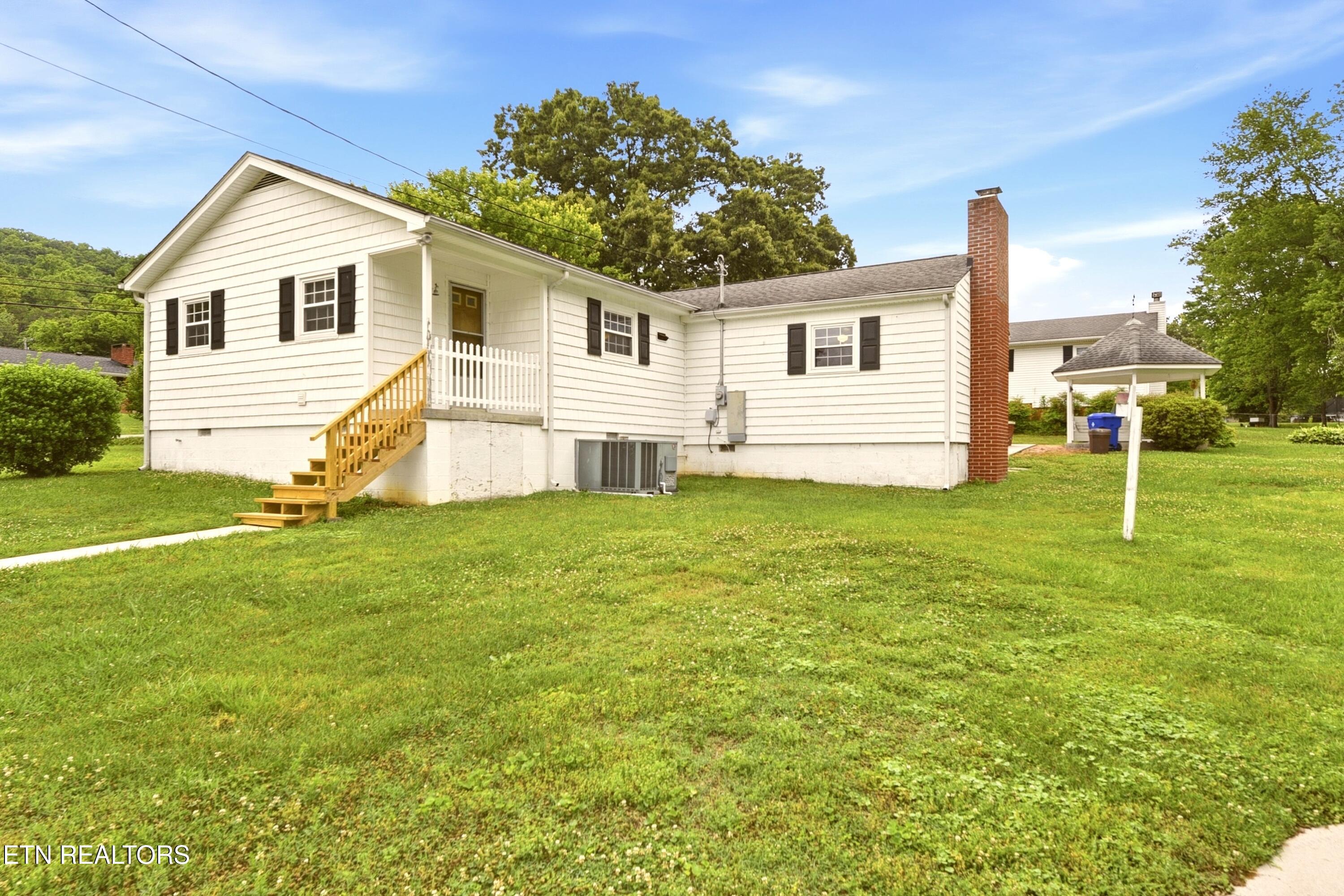 505 Ridgeview Drive Clinton TN 37716