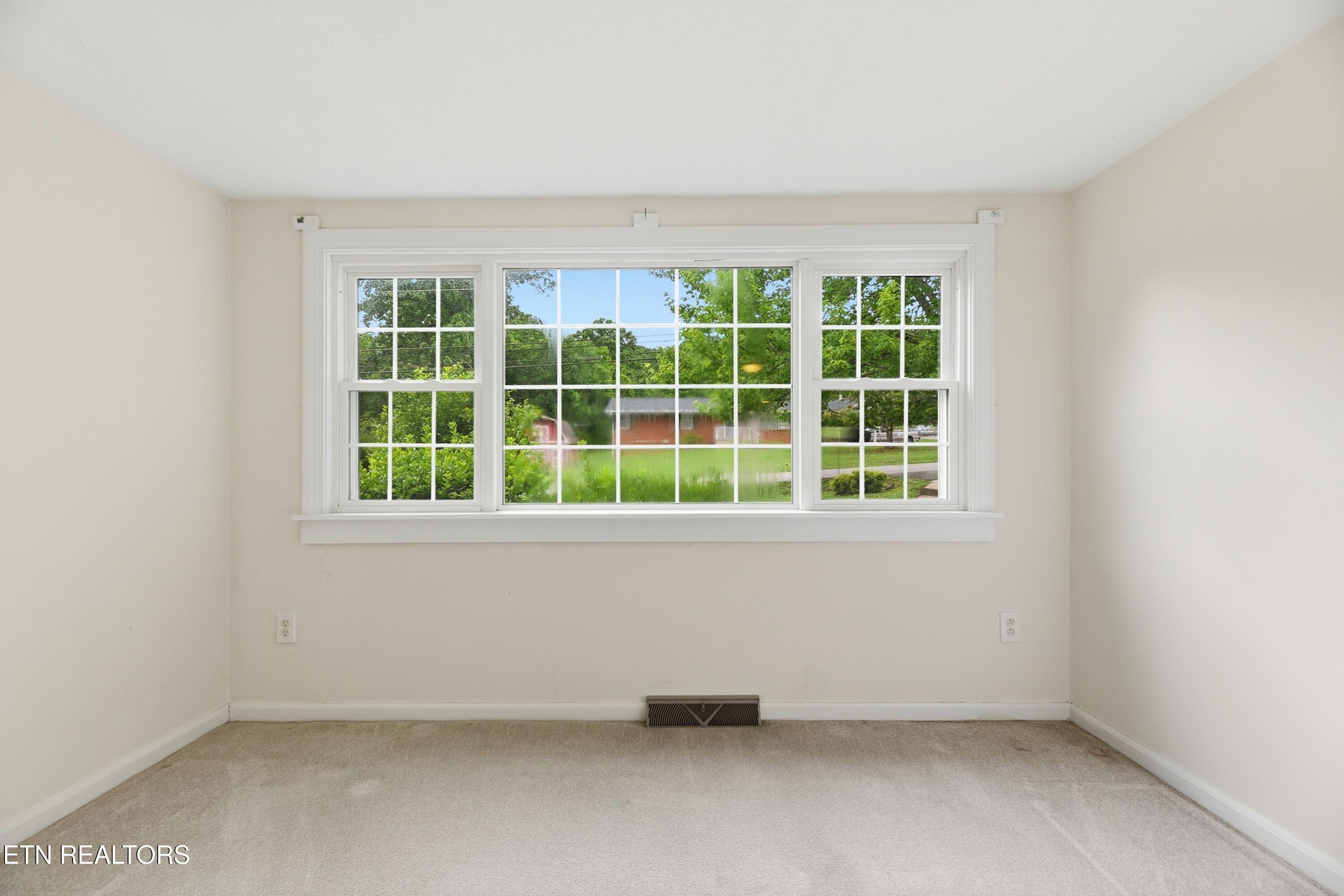 505 Ridgeview Drive Clinton TN 37716
