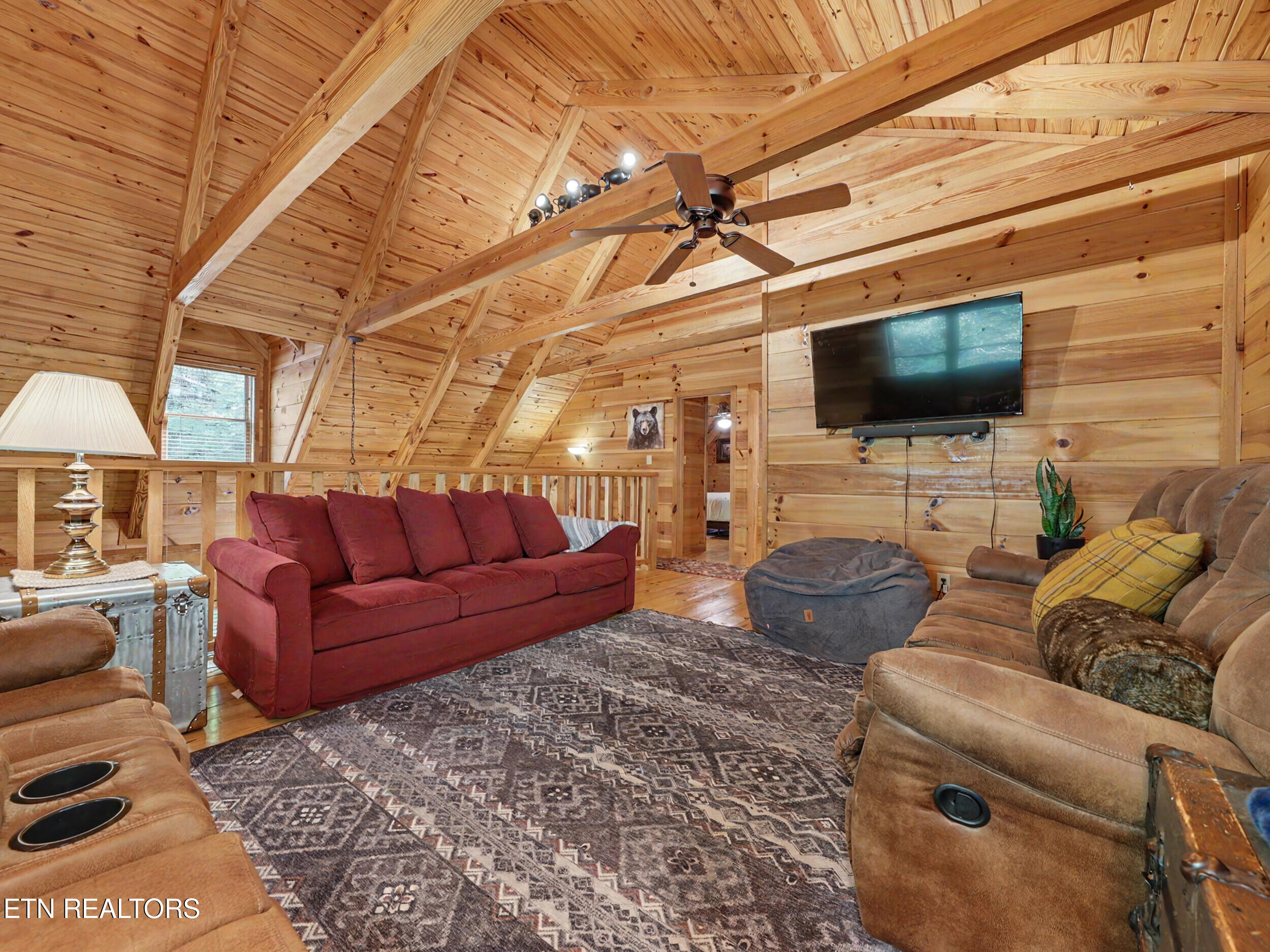 1053 Big Buck Trail Townsend TN 37882