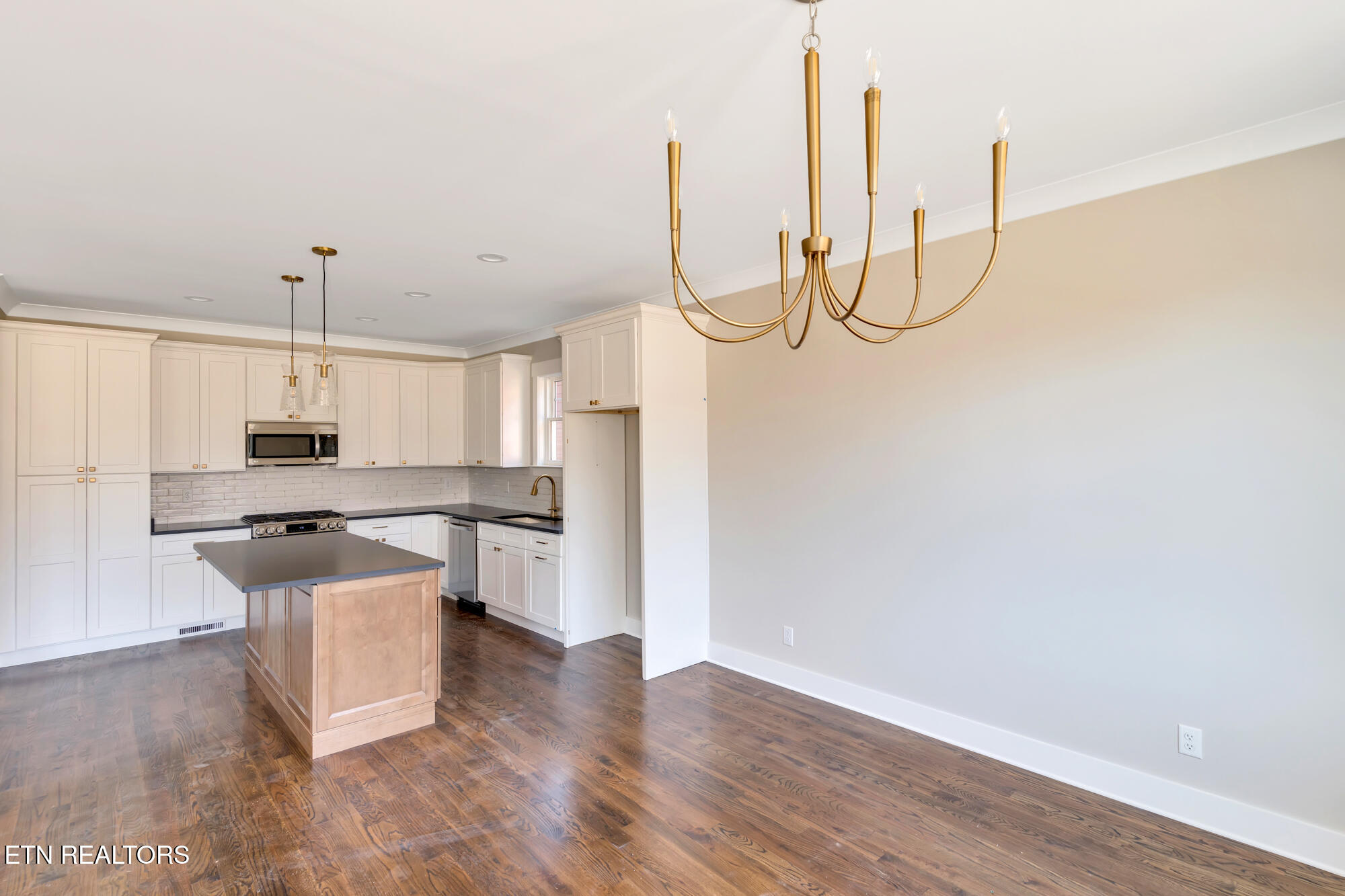 1297 Thomas Avenue Chattanooga TN 37409