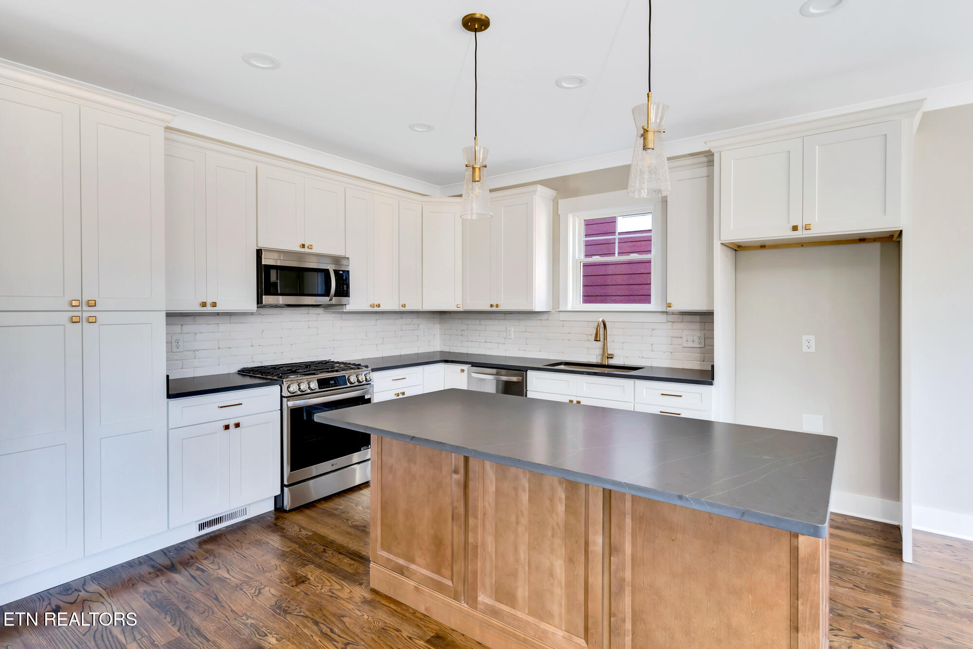 1297 Thomas Avenue Chattanooga TN 37409