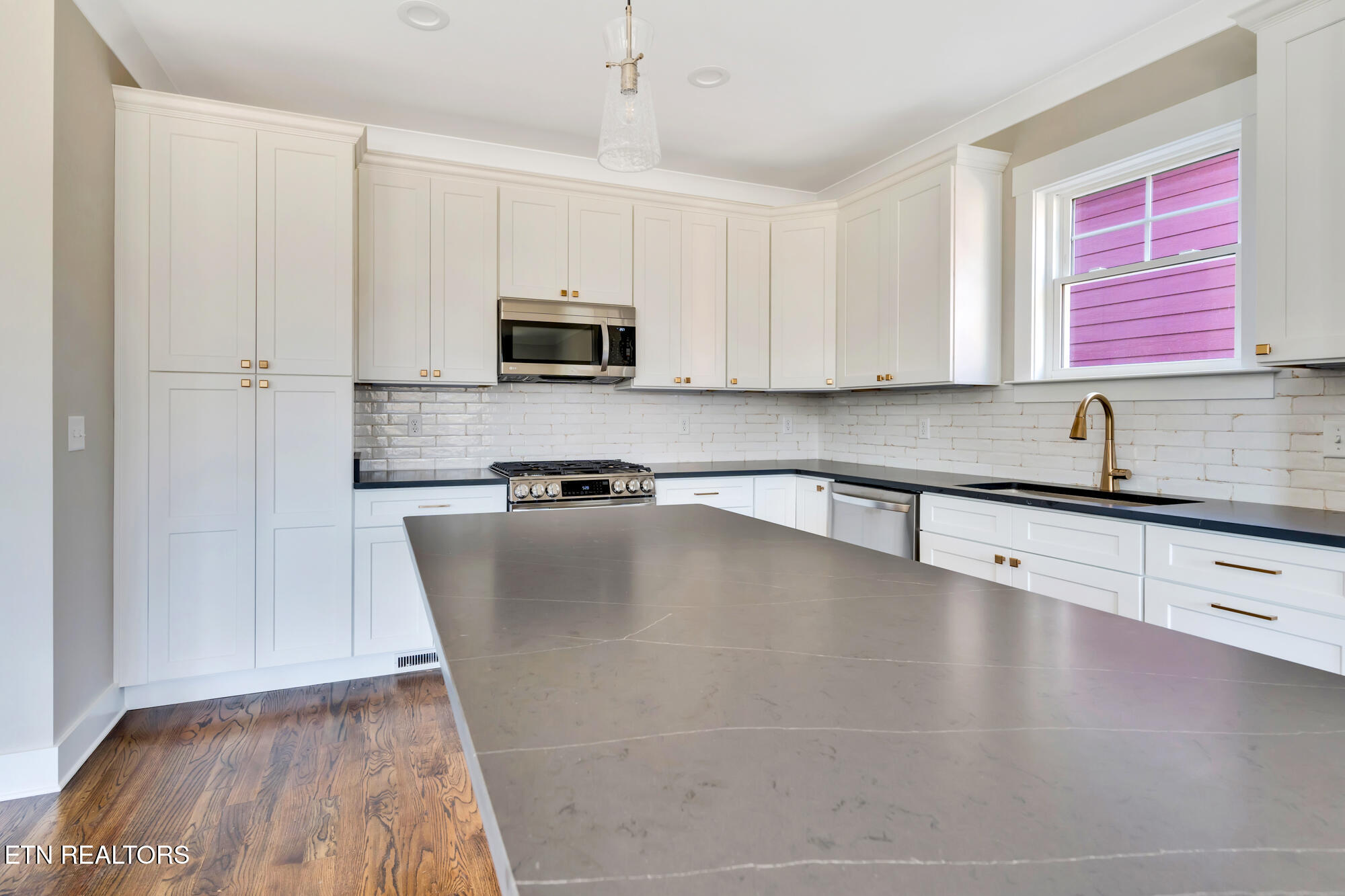 1297 Thomas Avenue Chattanooga TN 37409