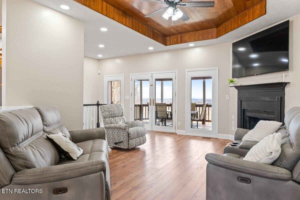 286 Bobcat Trail Caryville TN 37714