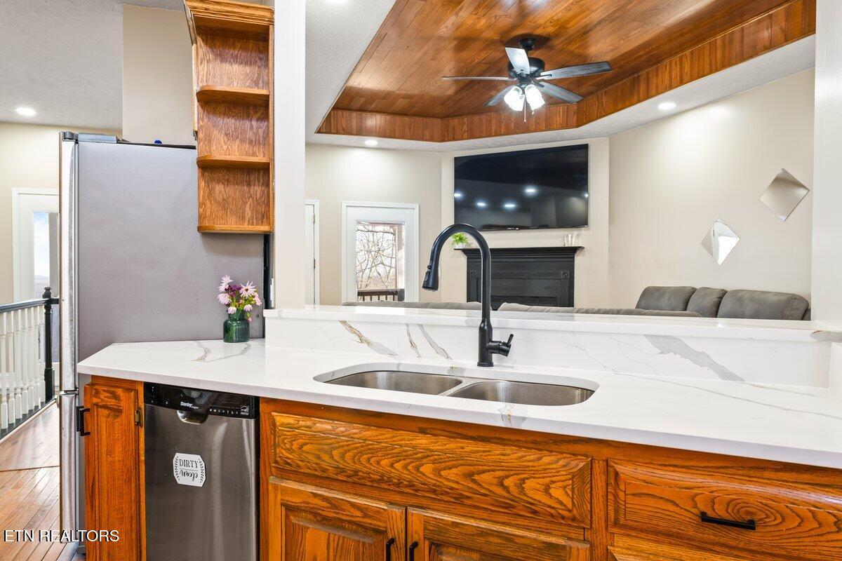 286 Bobcat Trail Caryville TN 37714