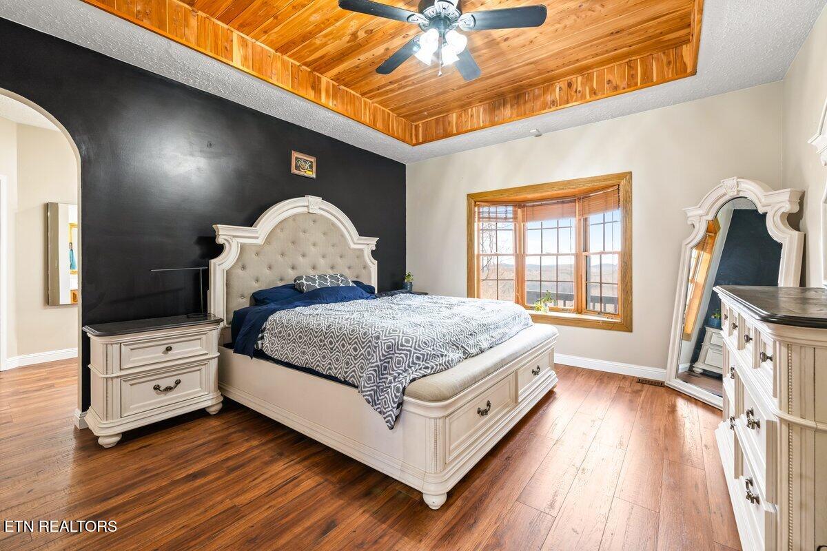 286 Bobcat Trail Caryville TN 37714