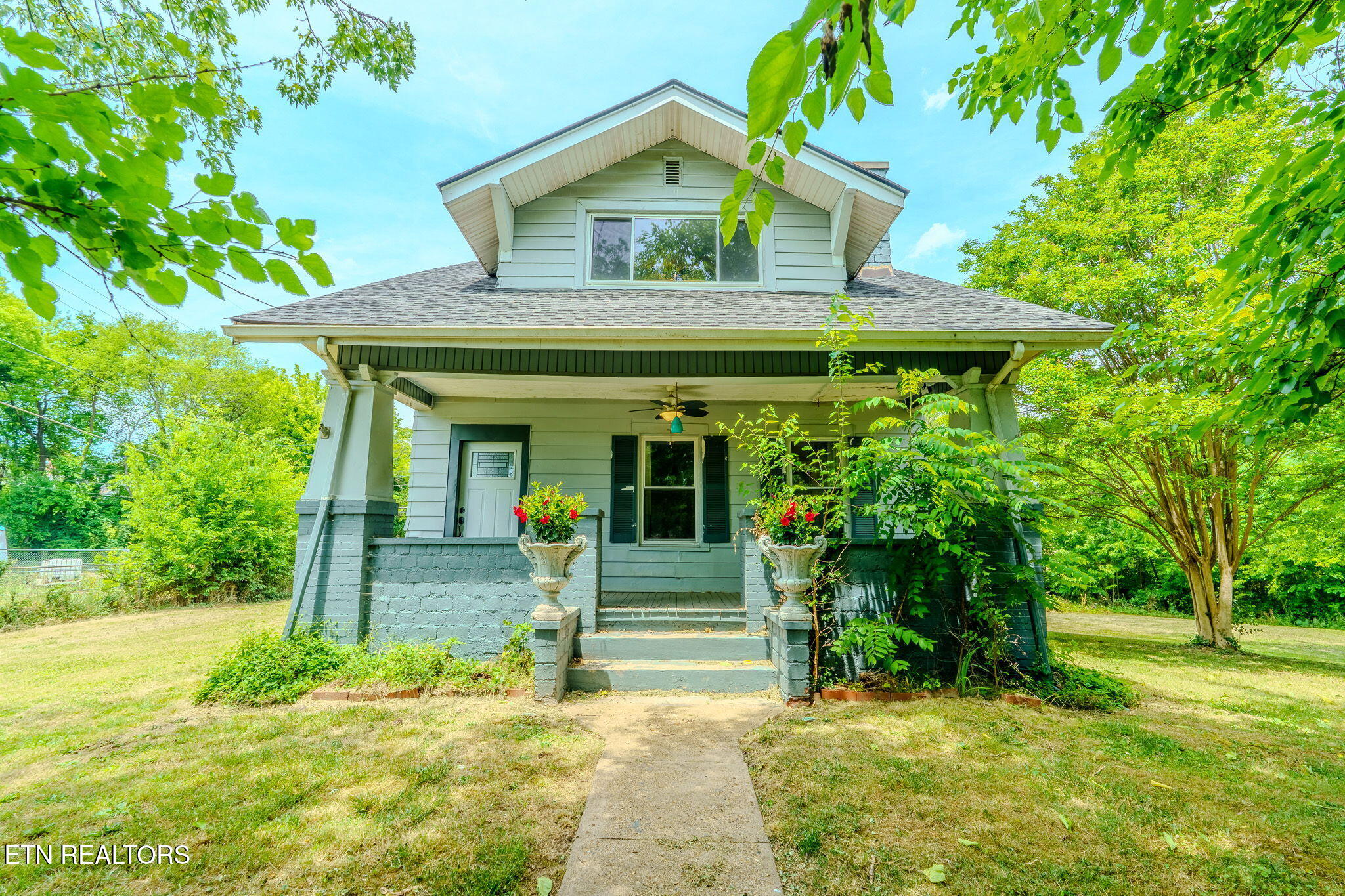 1619 Beaumont Avenue Knoxville TN 37921