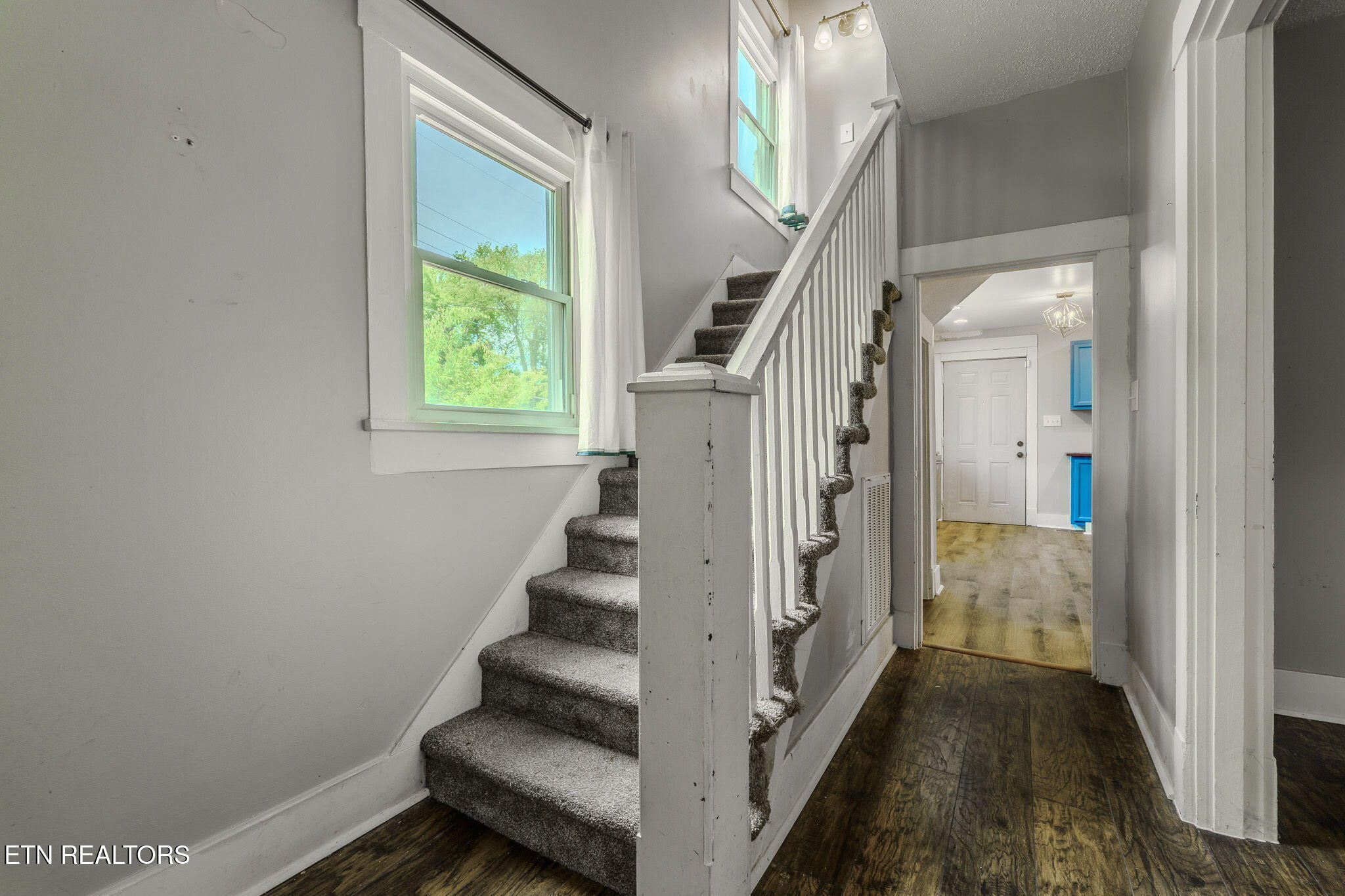 1619 Beaumont Avenue Knoxville TN 37921