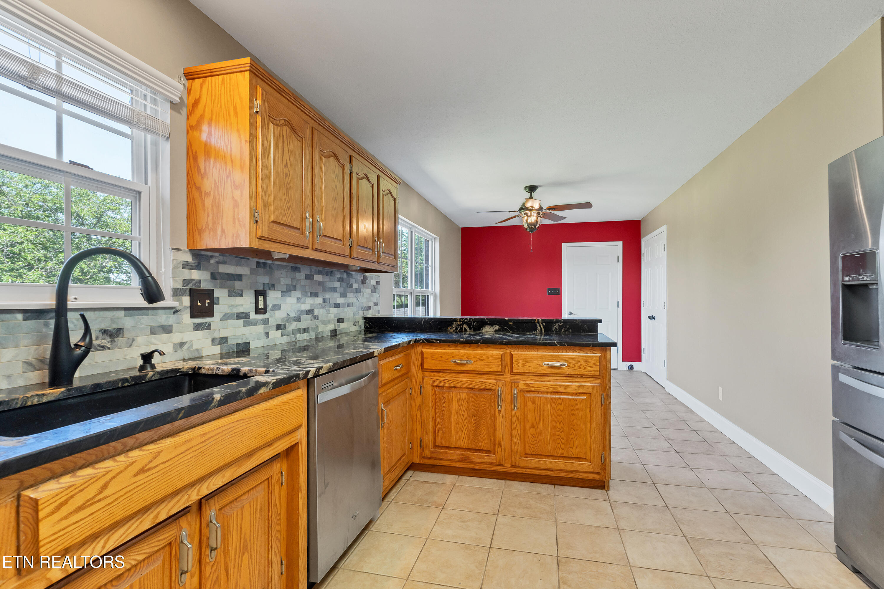 1130 Eloise West Road Greenback TN 37742