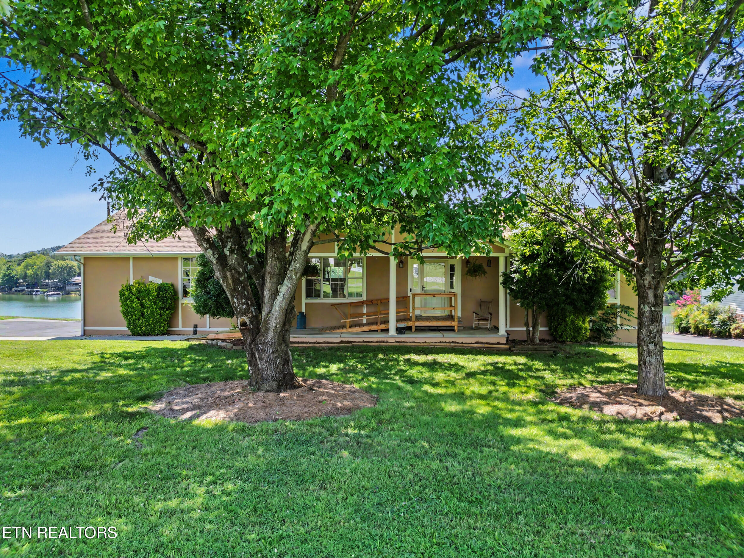 1682 Brookview Drive Dandridge TN 37725