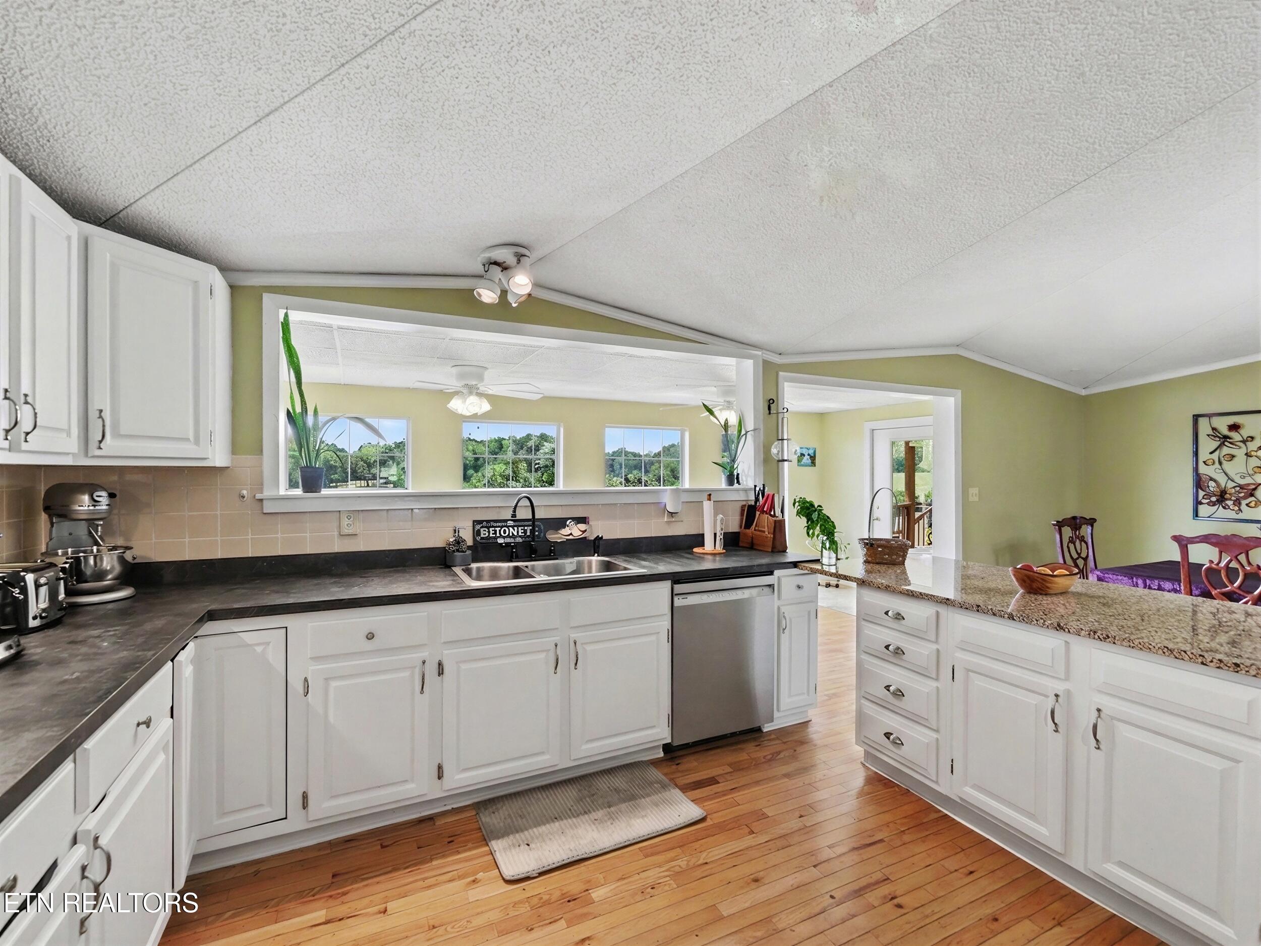 1682 Brookview Drive Dandridge TN 37725