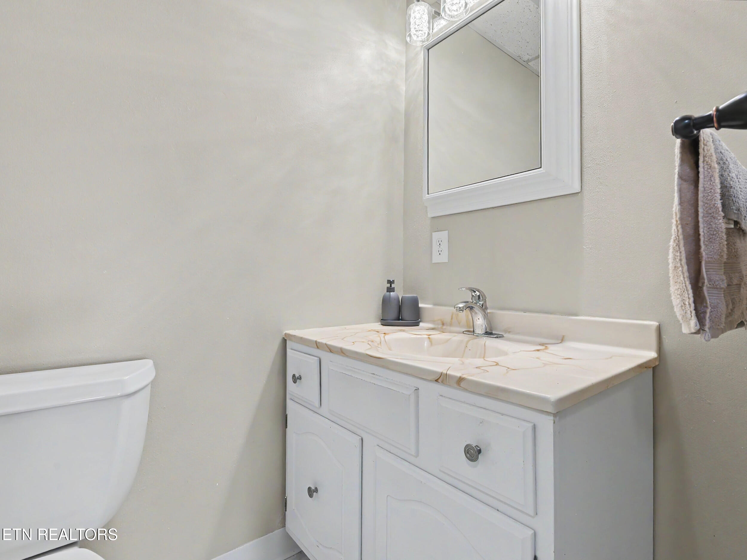 1682 Brookview Drive Dandridge TN 37725