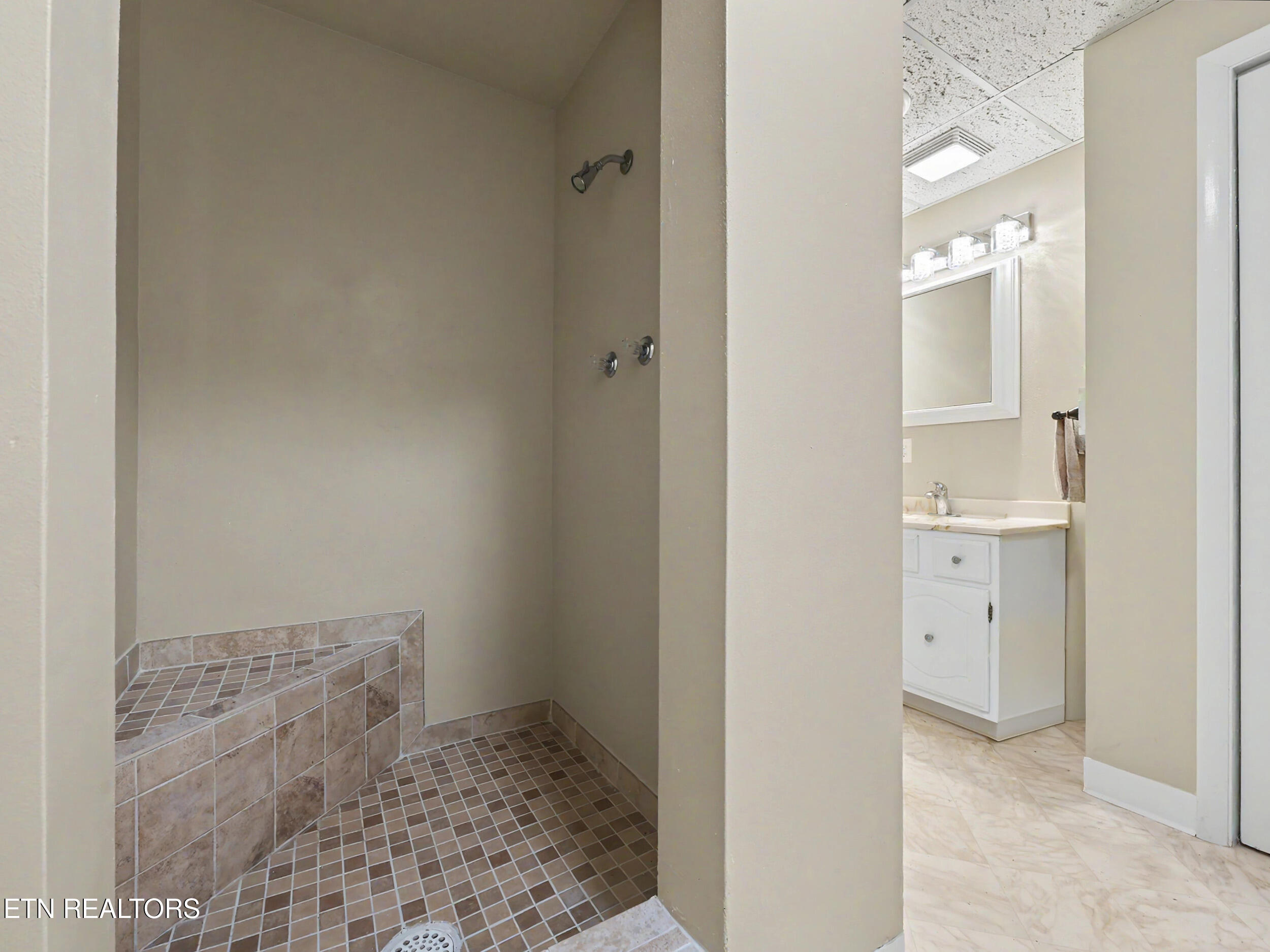 1682 Brookview Drive Dandridge TN 37725