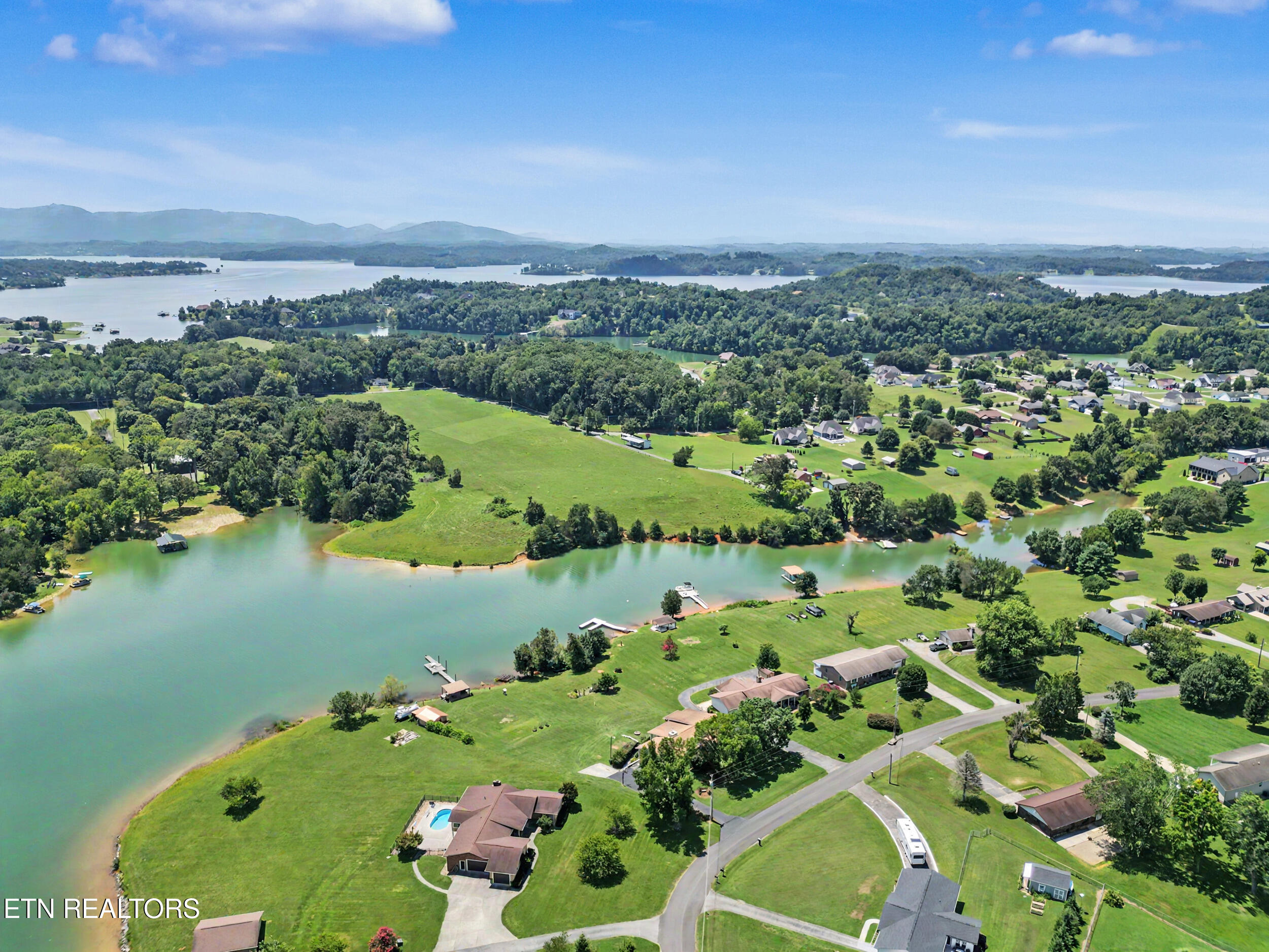 1682 Brookview Drive Dandridge TN 37725
